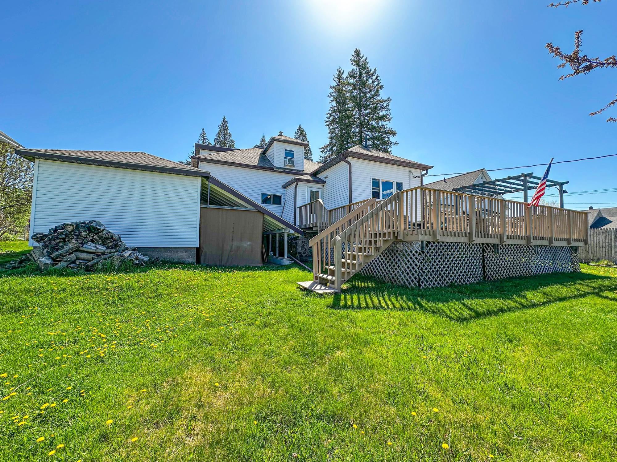 421 N 2ND AVENUE, Park Falls, Wisconsin 54552, 5 Bedrooms Bedrooms, ,2 BathroomsBathrooms,Residential,For Sale,421 N 2ND AVENUE,22601223