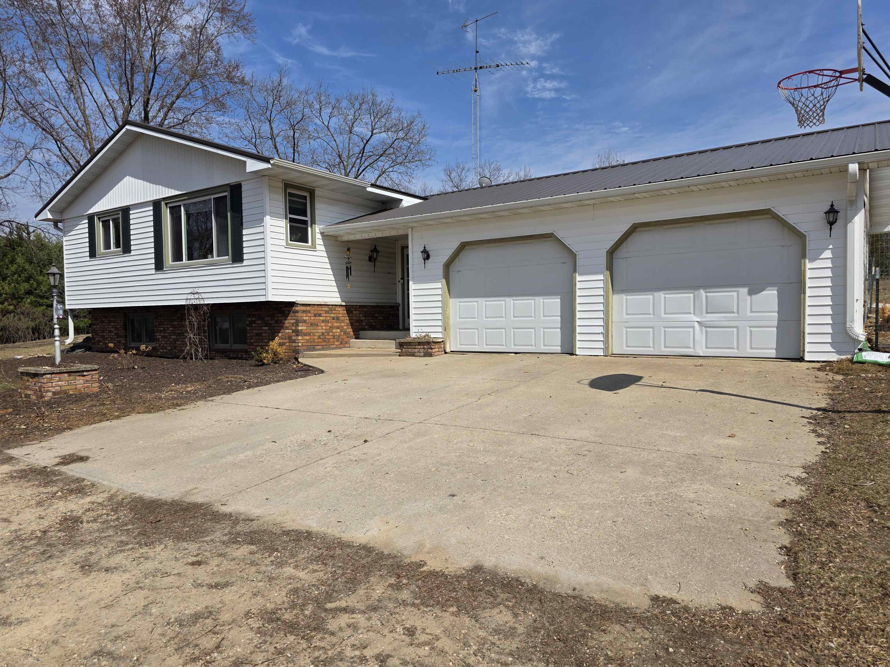 N3608 4TH DRIVE, Oxford, Wisconsin 53952, 3 Bedrooms Bedrooms, ,2 BathroomsBathrooms,Residential,For Sale,N3608 4TH DRIVE,22601228