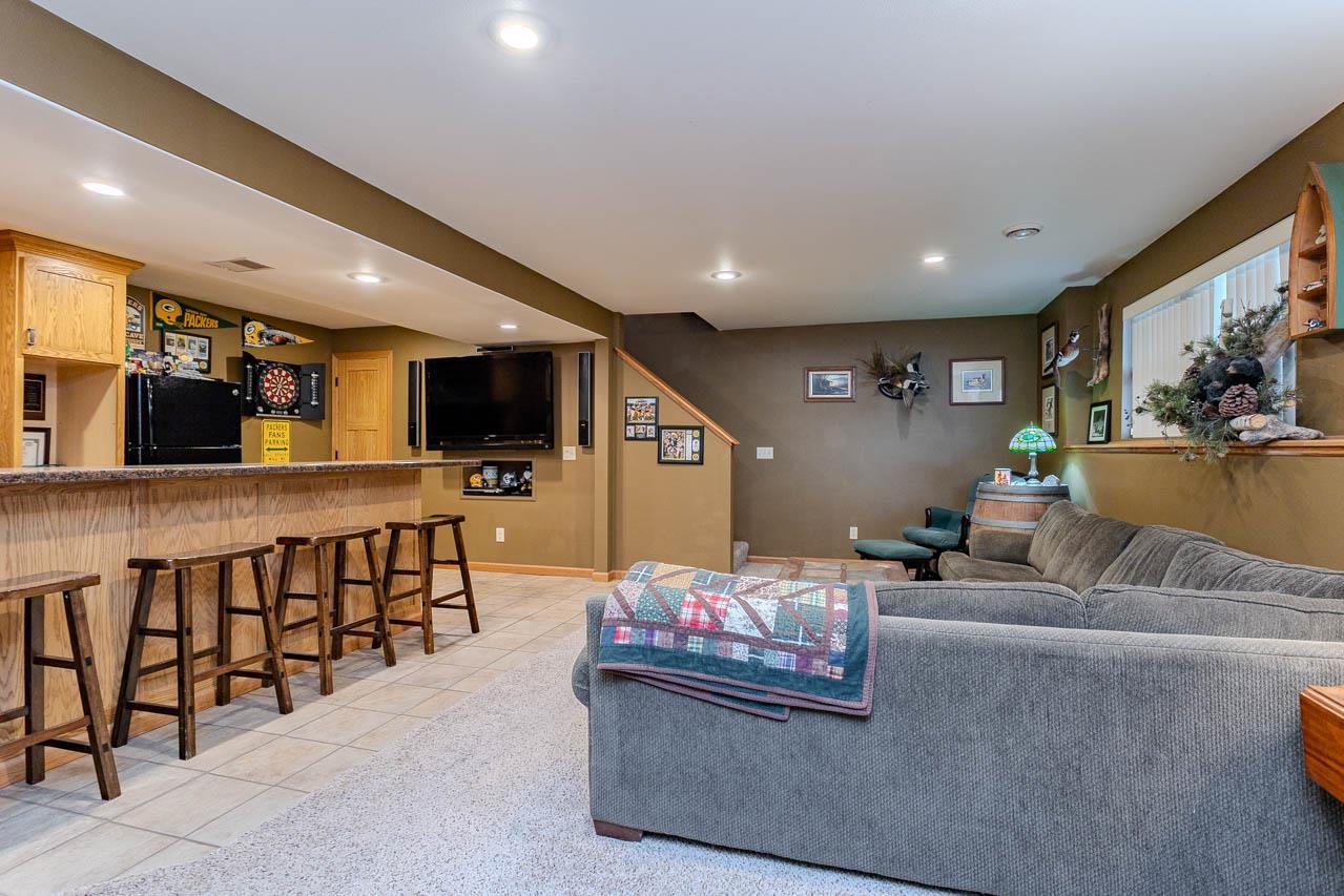 210 PEGGY LANE, Rothschild, Wisconsin 54474, 3 Bedrooms Bedrooms, ,3 BathroomsBathrooms,Residential,For Sale,210 PEGGY LANE,22601238
