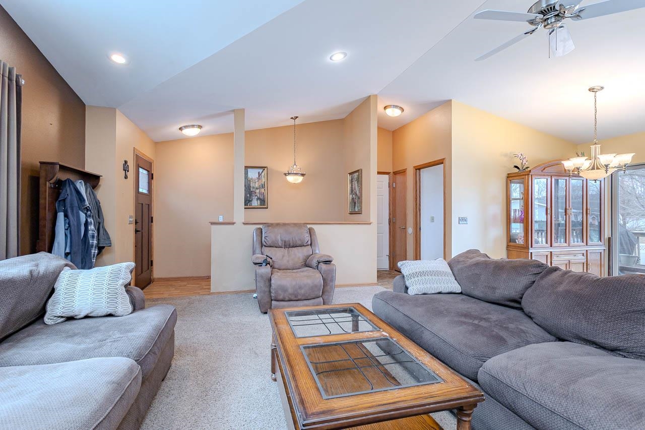 210 PEGGY LANE, Rothschild, Wisconsin 54474, 3 Bedrooms Bedrooms, ,3 BathroomsBathrooms,Residential,For Sale,210 PEGGY LANE,22601238