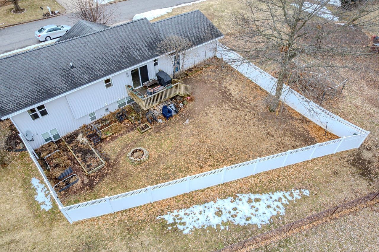 210 PEGGY LANE, Rothschild, Wisconsin 54474, 3 Bedrooms Bedrooms, ,3 BathroomsBathrooms,Residential,For Sale,210 PEGGY LANE,22601238