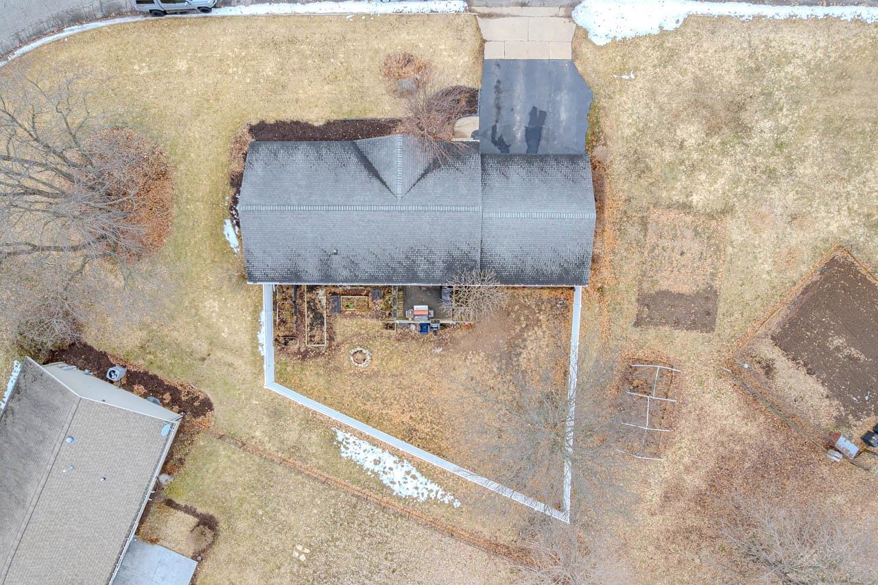 210 PEGGY LANE, Rothschild, Wisconsin 54474, 3 Bedrooms Bedrooms, ,3 BathroomsBathrooms,Residential,For Sale,210 PEGGY LANE,22601238