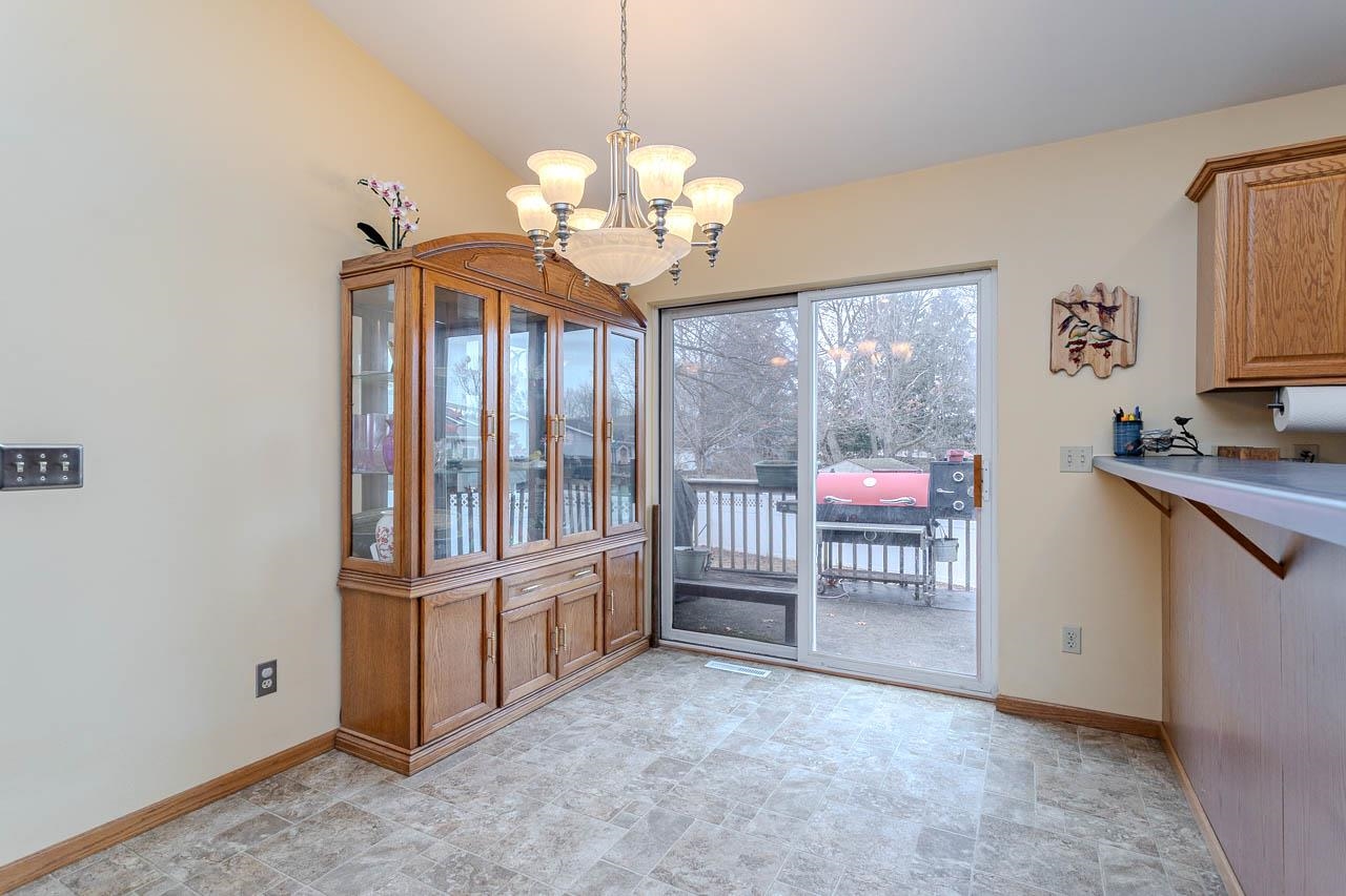 210 PEGGY LANE, Rothschild, Wisconsin 54474, 3 Bedrooms Bedrooms, ,3 BathroomsBathrooms,Residential,For Sale,210 PEGGY LANE,22601238