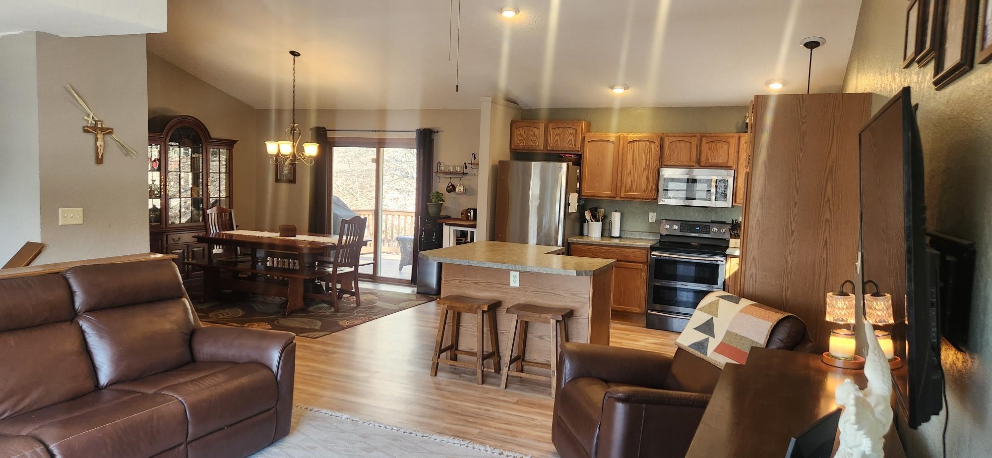 1606 MEADOWVIEW ROAD, Wausau, Wisconsin 54403, 3 Bedrooms Bedrooms, ,3 BathroomsBathrooms,Residential,For Sale,1606 MEADOWVIEW ROAD,22601239