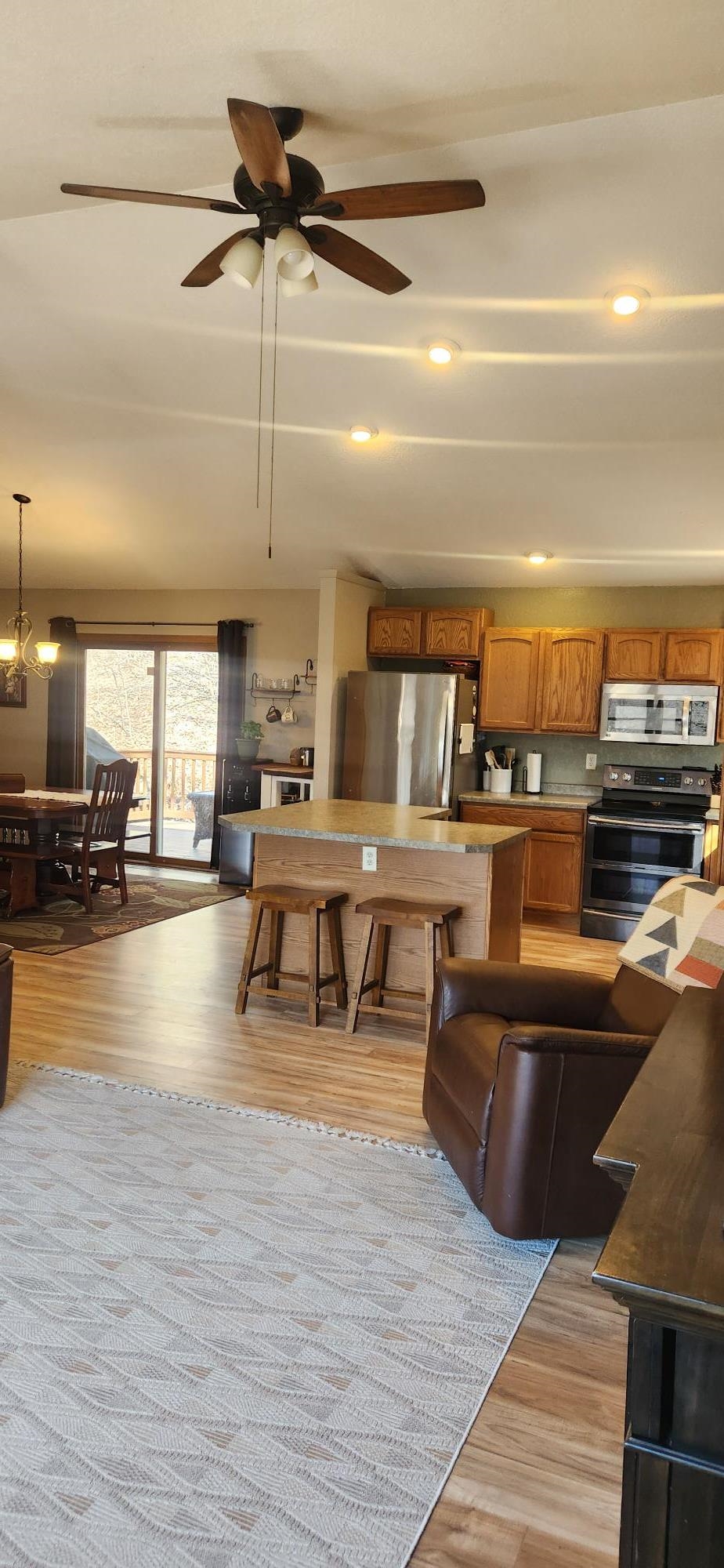 1606 MEADOWVIEW ROAD, Wausau, Wisconsin 54403, 3 Bedrooms Bedrooms, ,3 BathroomsBathrooms,Residential,For Sale,1606 MEADOWVIEW ROAD,22601239