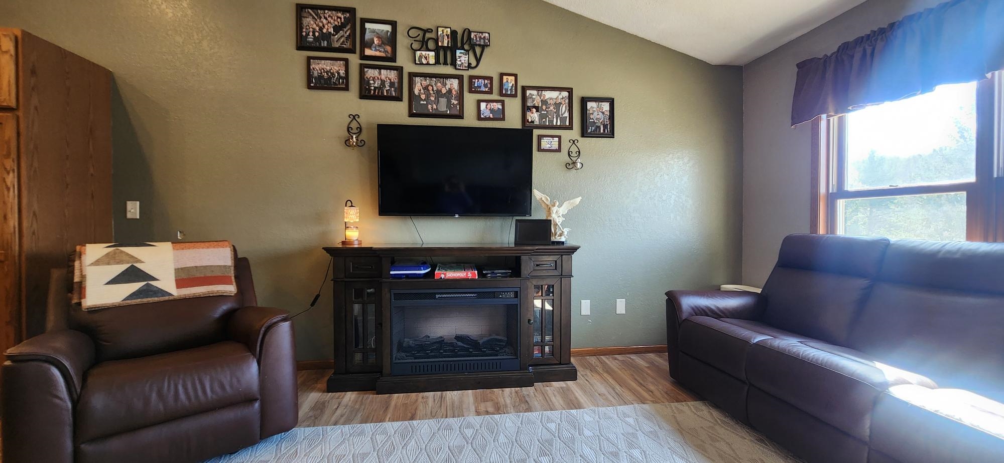 1606 MEADOWVIEW ROAD, Wausau, Wisconsin 54403, 3 Bedrooms Bedrooms, ,3 BathroomsBathrooms,Residential,For Sale,1606 MEADOWVIEW ROAD,22601239