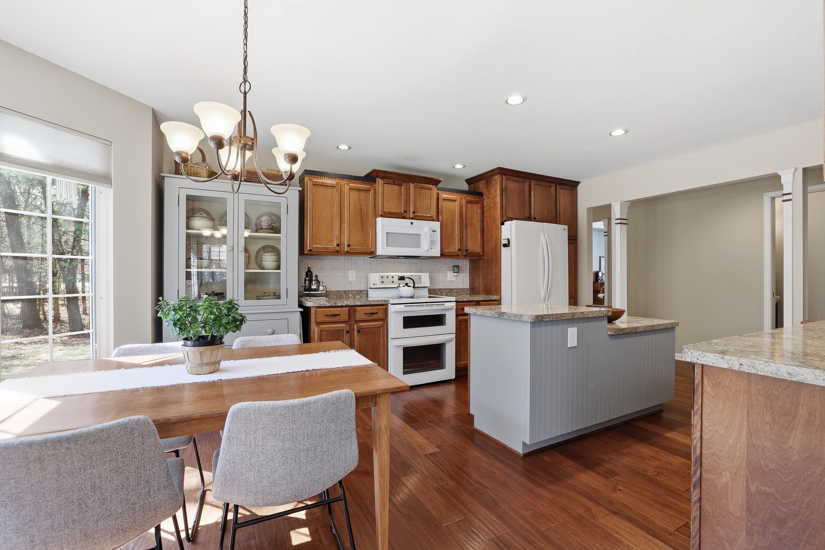 3241 PARKWOOD DRIVE, Stevens Point, Wisconsin 54481, 3 Bedrooms Bedrooms, ,2 BathroomsBathrooms,Residential,For Sale,3241 PARKWOOD DRIVE,22601244