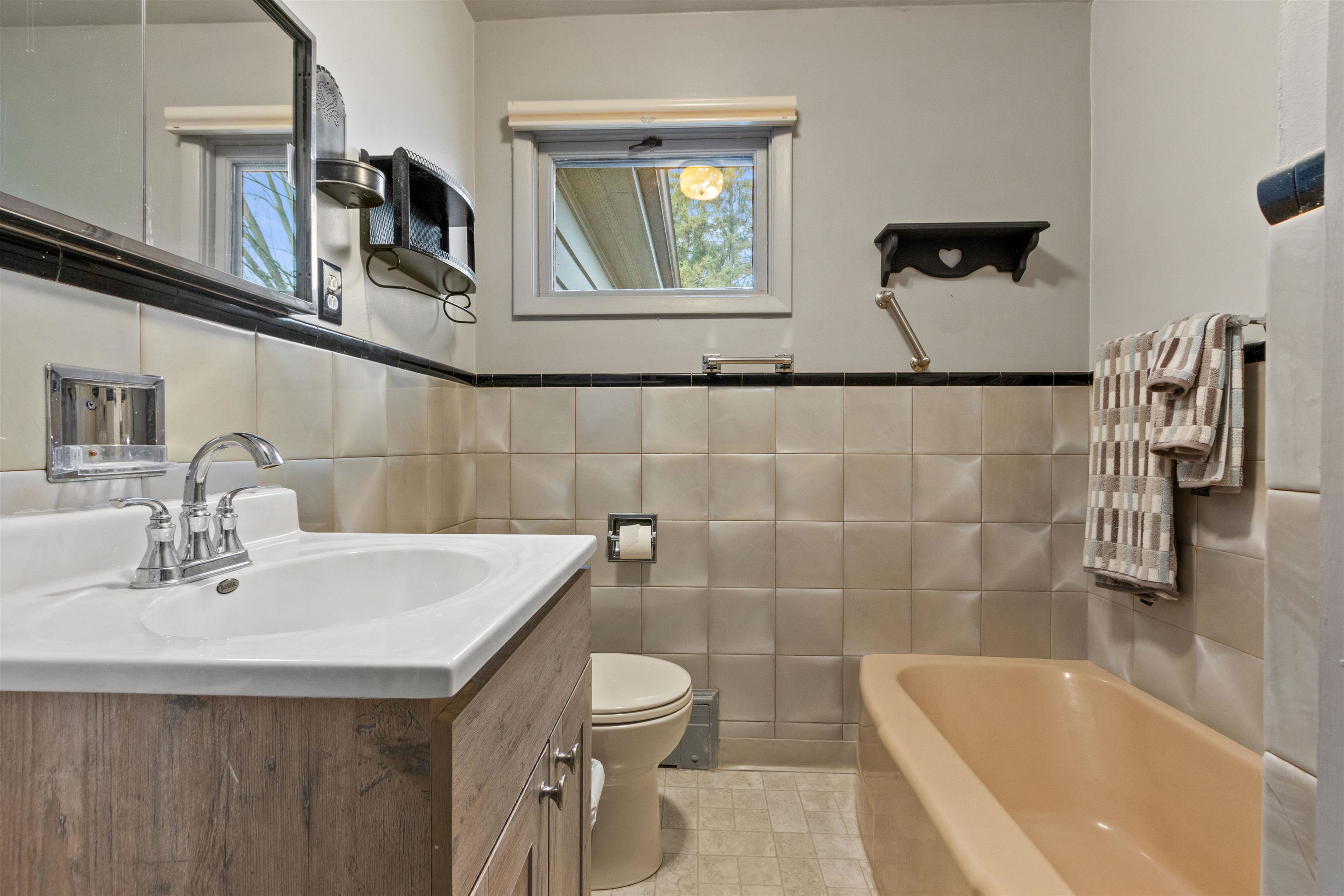 1761 2ND STREET NORTH, Wisconsin Rapids, Wisconsin 54494, 4 Bedrooms Bedrooms, ,3 BathroomsBathrooms,Residential,For Sale,1761 2ND STREET NORTH,22601245