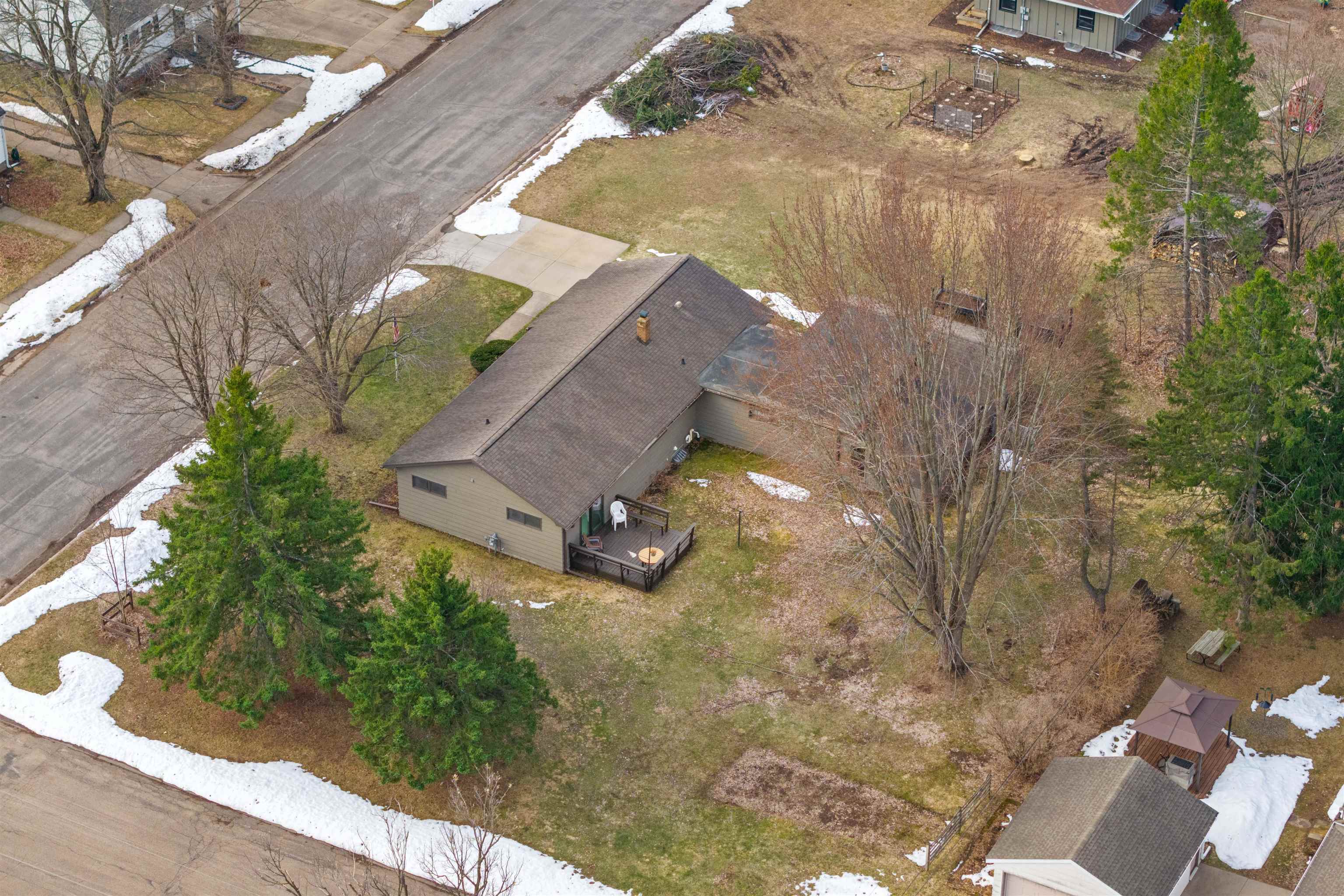 1761 2ND STREET NORTH, Wisconsin Rapids, Wisconsin 54494, 4 Bedrooms Bedrooms, ,3 BathroomsBathrooms,Residential,For Sale,1761 2ND STREET NORTH,22601245