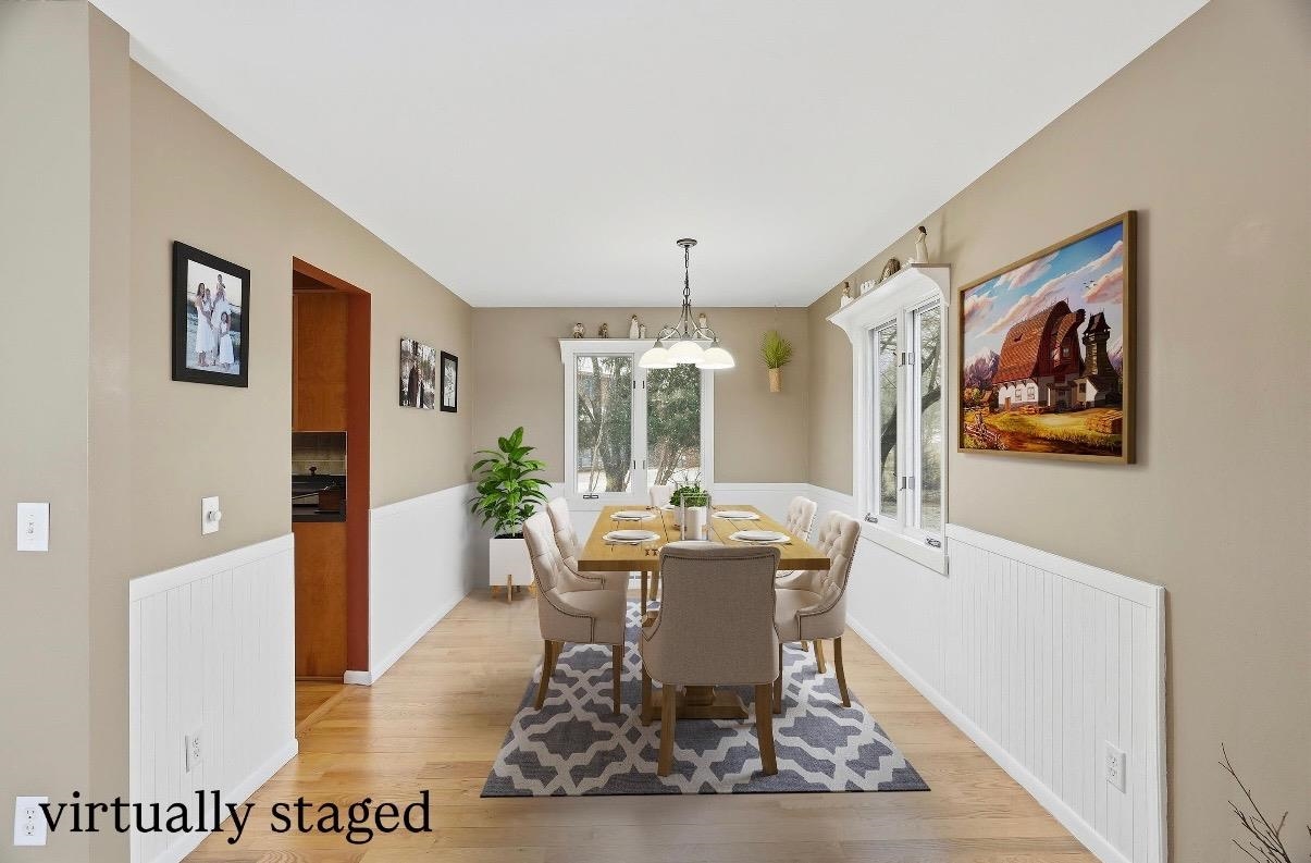 1611 N BROADWAY AVENUE, Marshfield, Wisconsin 54449, 4 Bedrooms Bedrooms, ,2 BathroomsBathrooms,Residential,For Sale,1611 N BROADWAY AVENUE,22601246