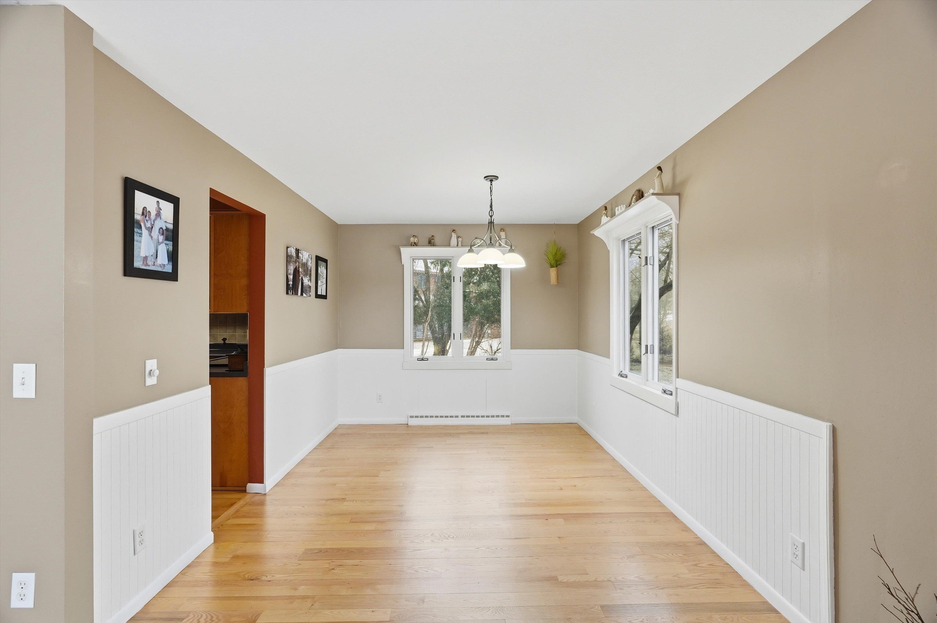 1611 N BROADWAY AVENUE, Marshfield, Wisconsin 54449, 4 Bedrooms Bedrooms, ,2 BathroomsBathrooms,Residential,For Sale,1611 N BROADWAY AVENUE,22601246