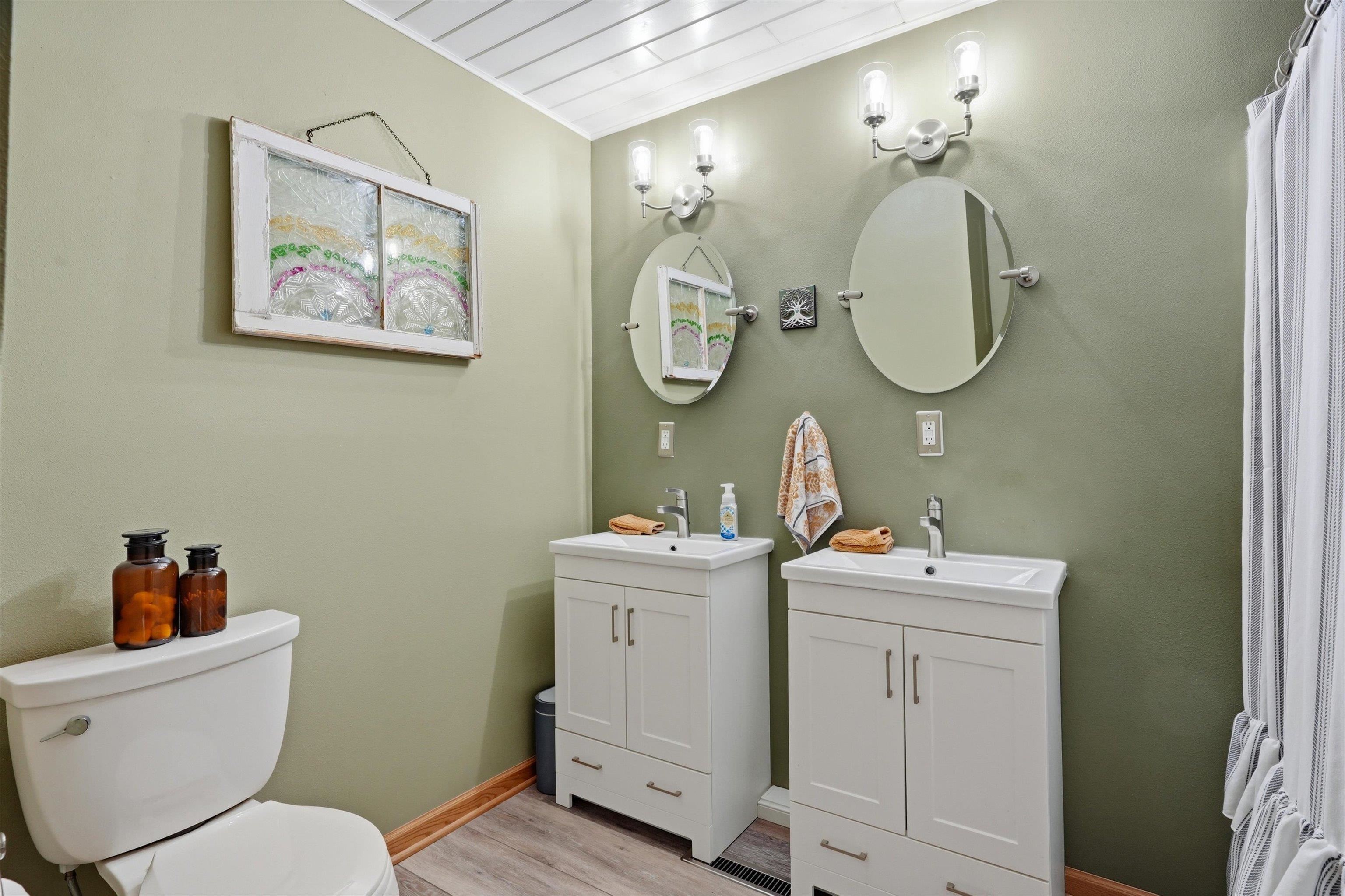 1611 N BROADWAY AVENUE, Marshfield, Wisconsin 54449, 4 Bedrooms Bedrooms, ,2 BathroomsBathrooms,Residential,For Sale,1611 N BROADWAY AVENUE,22601246