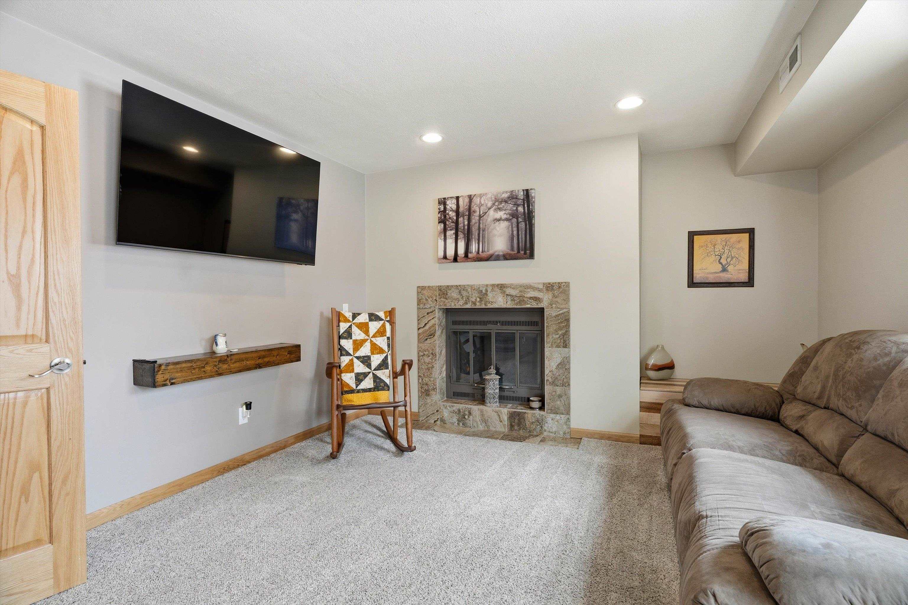 1611 N BROADWAY AVENUE, Marshfield, Wisconsin 54449, 4 Bedrooms Bedrooms, ,2 BathroomsBathrooms,Residential,For Sale,1611 N BROADWAY AVENUE,22601246