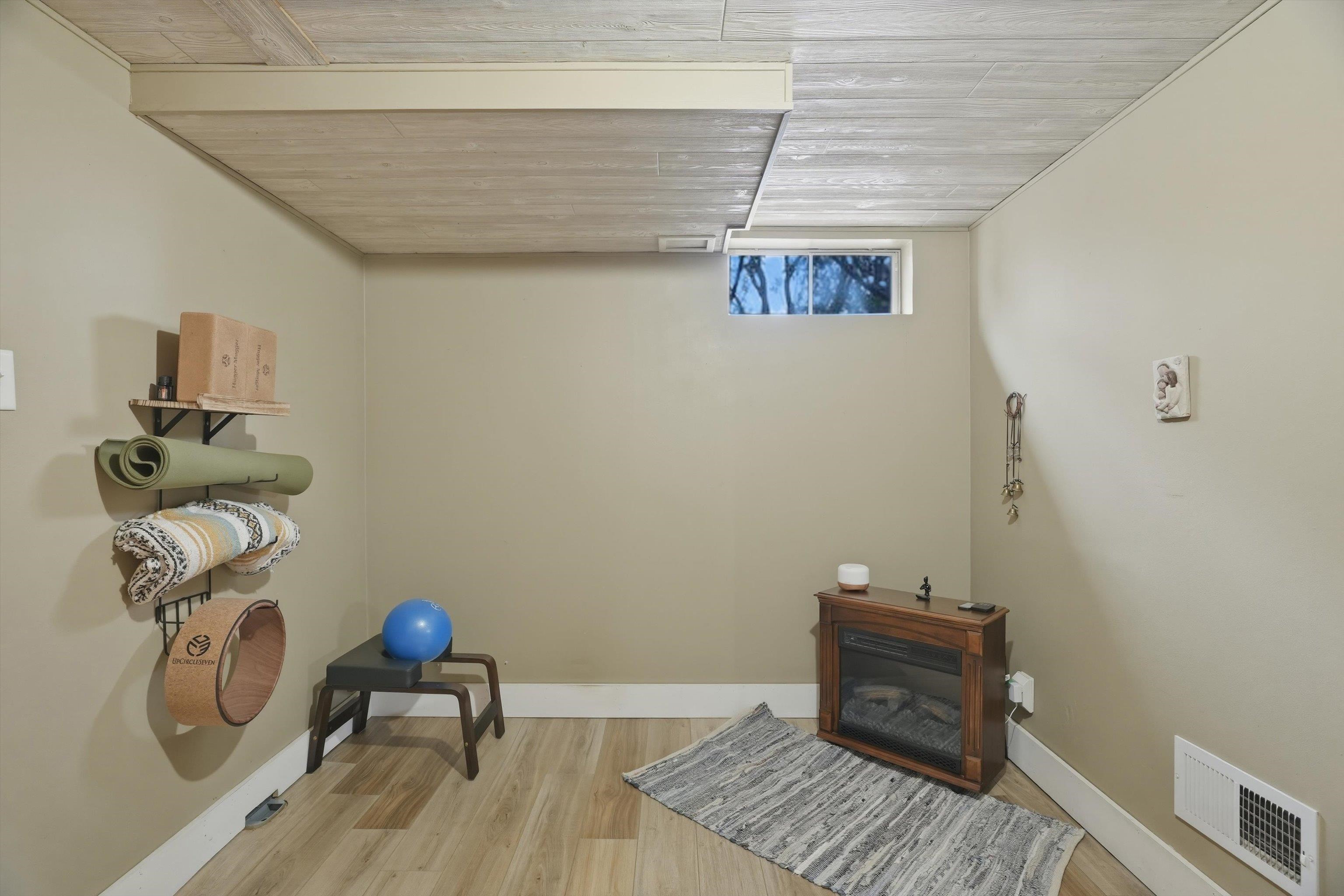 1611 N BROADWAY AVENUE, Marshfield, Wisconsin 54449, 4 Bedrooms Bedrooms, ,2 BathroomsBathrooms,Residential,For Sale,1611 N BROADWAY AVENUE,22601246