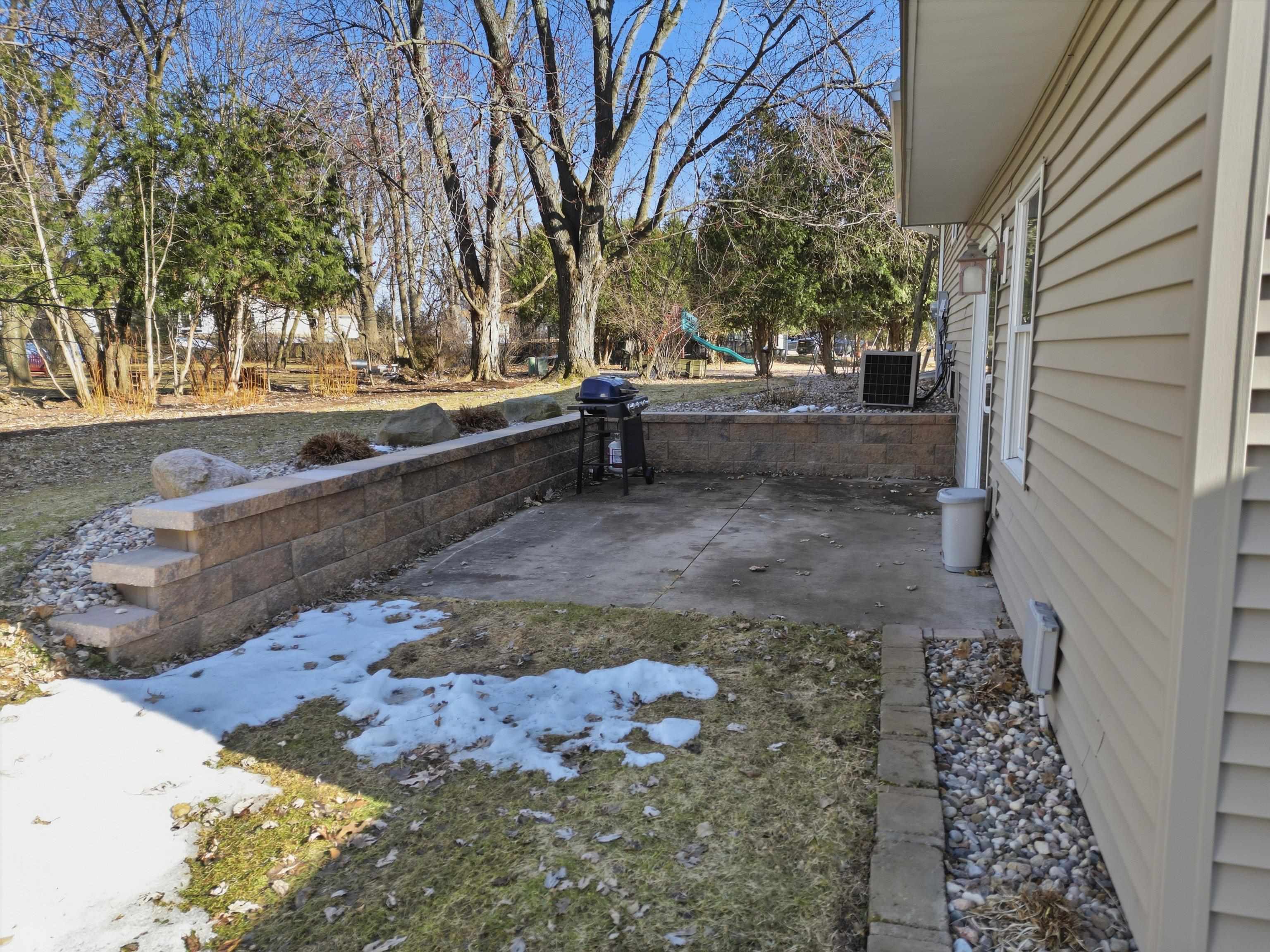 1611 N BROADWAY AVENUE, Marshfield, Wisconsin 54449, 4 Bedrooms Bedrooms, ,2 BathroomsBathrooms,Residential,For Sale,1611 N BROADWAY AVENUE,22601246