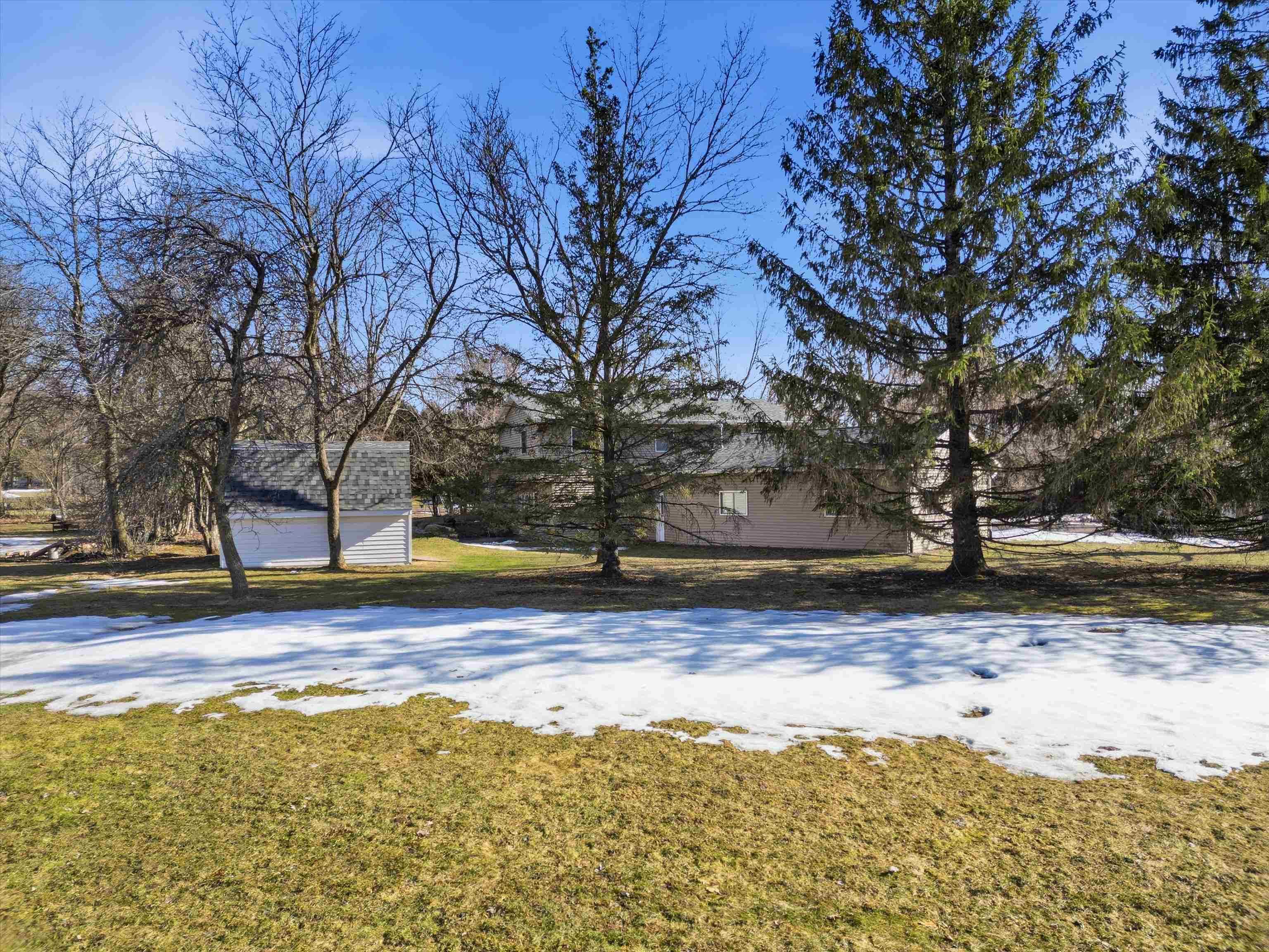 1611 N BROADWAY AVENUE, Marshfield, Wisconsin 54449, 4 Bedrooms Bedrooms, ,2 BathroomsBathrooms,Residential,For Sale,1611 N BROADWAY AVENUE,22601246