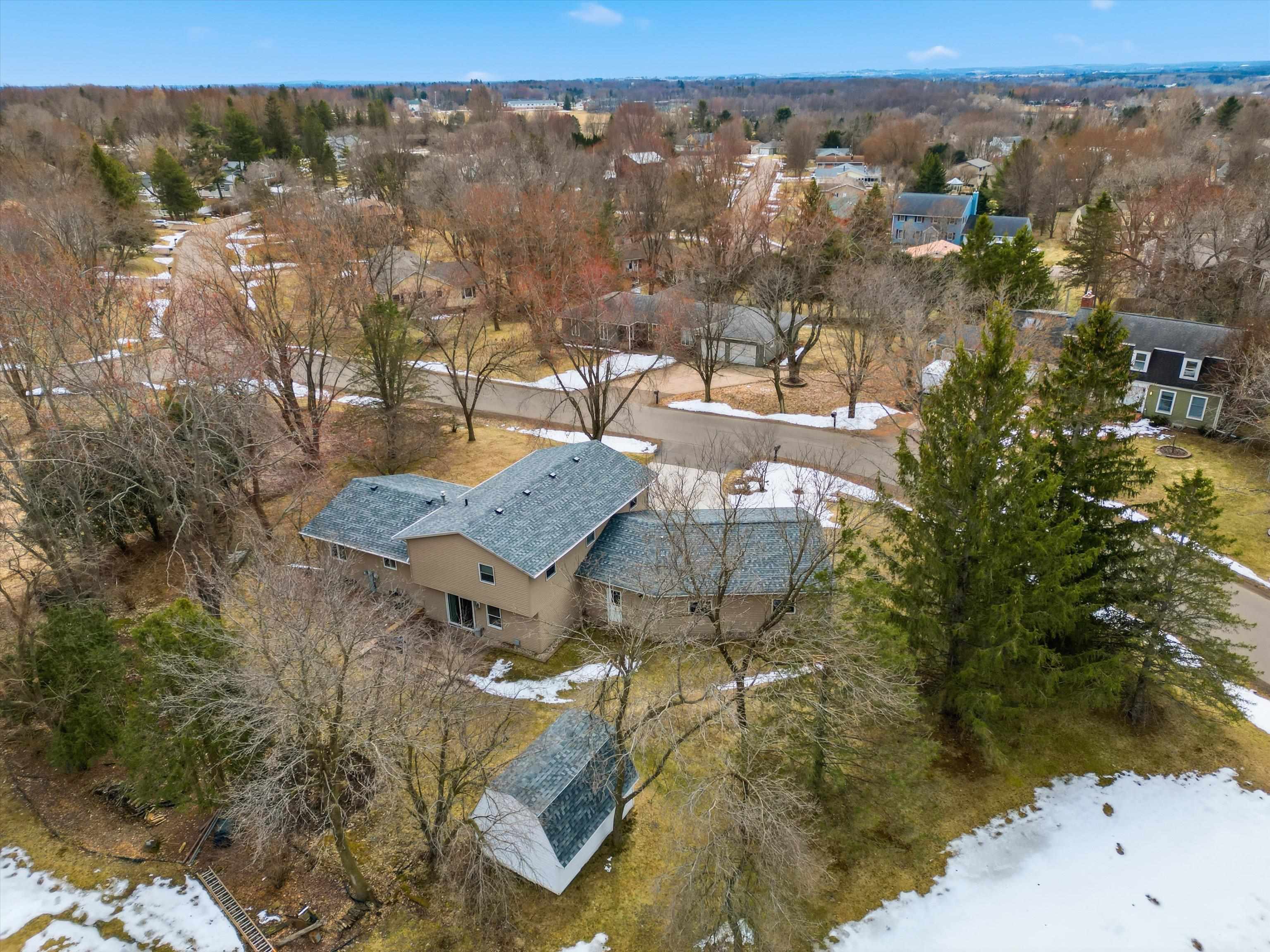 1611 N BROADWAY AVENUE, Marshfield, Wisconsin 54449, 4 Bedrooms Bedrooms, ,2 BathroomsBathrooms,Residential,For Sale,1611 N BROADWAY AVENUE,22601246