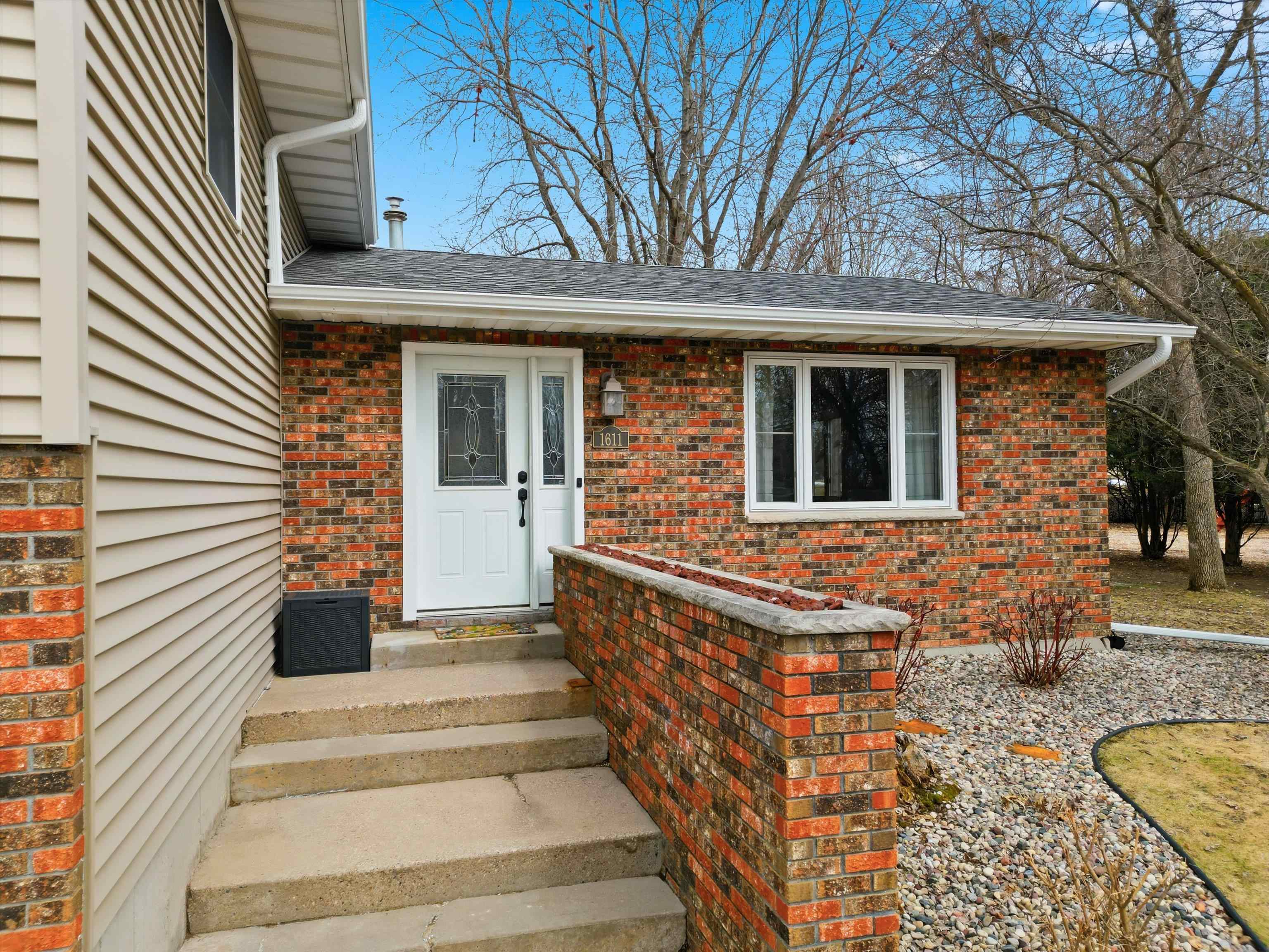 1611 N BROADWAY AVENUE, Marshfield, Wisconsin 54449, 4 Bedrooms Bedrooms, ,2 BathroomsBathrooms,Residential,For Sale,1611 N BROADWAY AVENUE,22601246