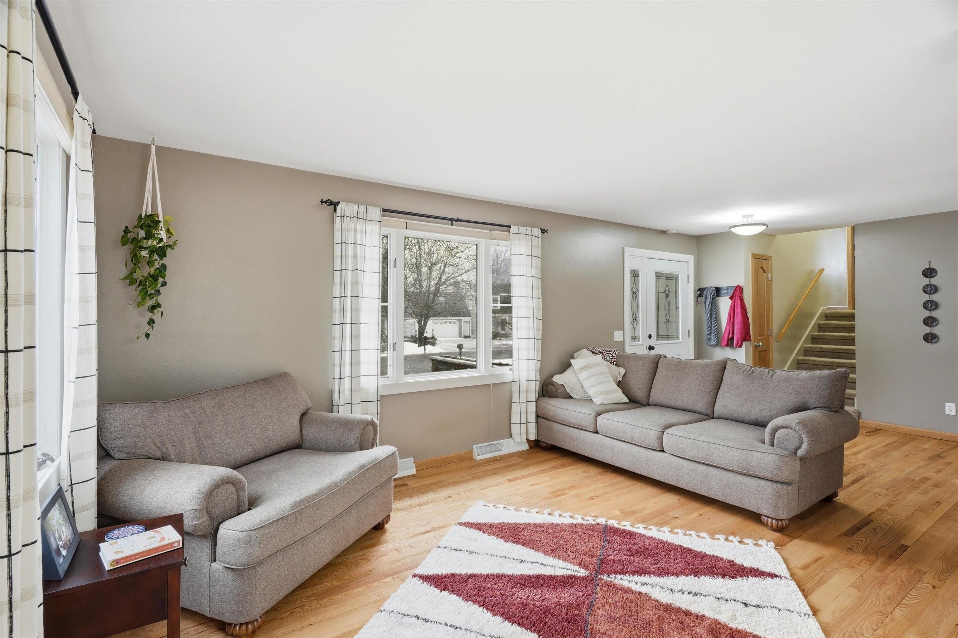 1611 N BROADWAY AVENUE, Marshfield, Wisconsin 54449, 4 Bedrooms Bedrooms, ,2 BathroomsBathrooms,Residential,For Sale,1611 N BROADWAY AVENUE,22601246