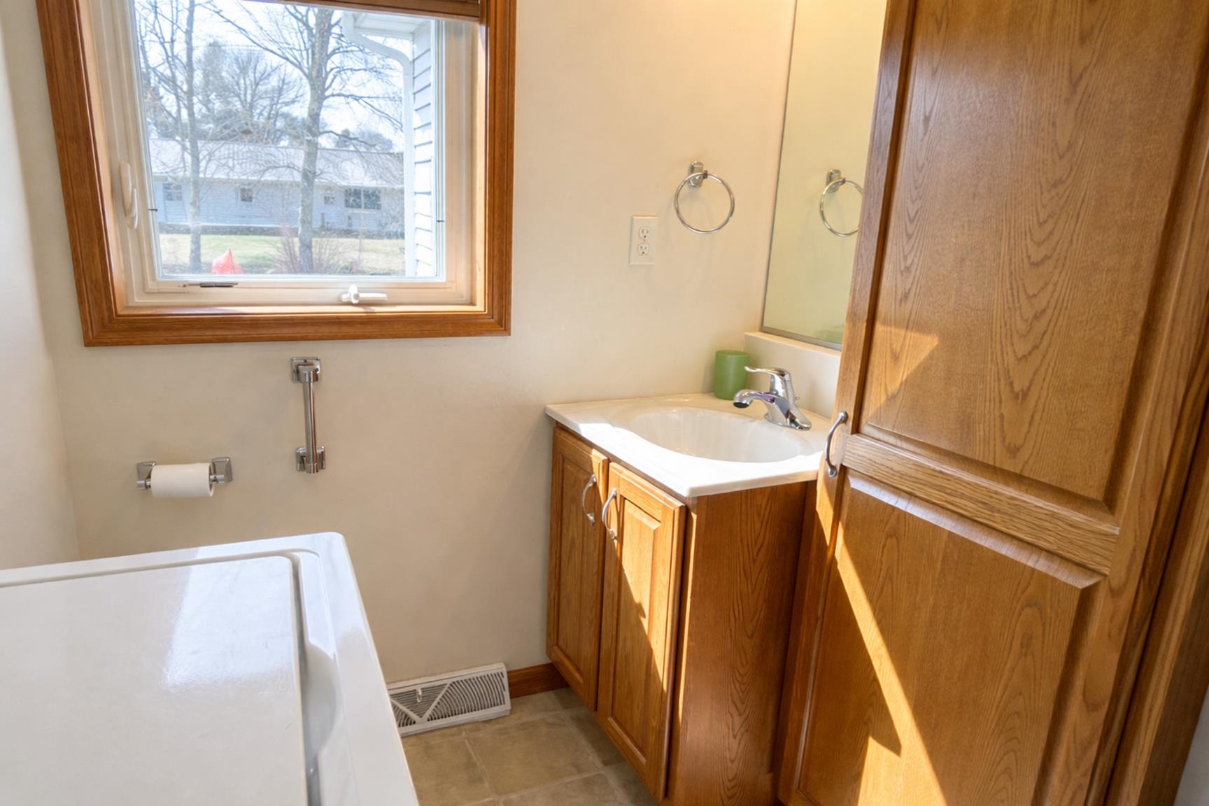 308 W VIKING AVENUE, Dorchester, Wisconsin 54425, 3 Bedrooms Bedrooms, ,2 BathroomsBathrooms,Residential,For Sale,308 W VIKING AVENUE,22601249