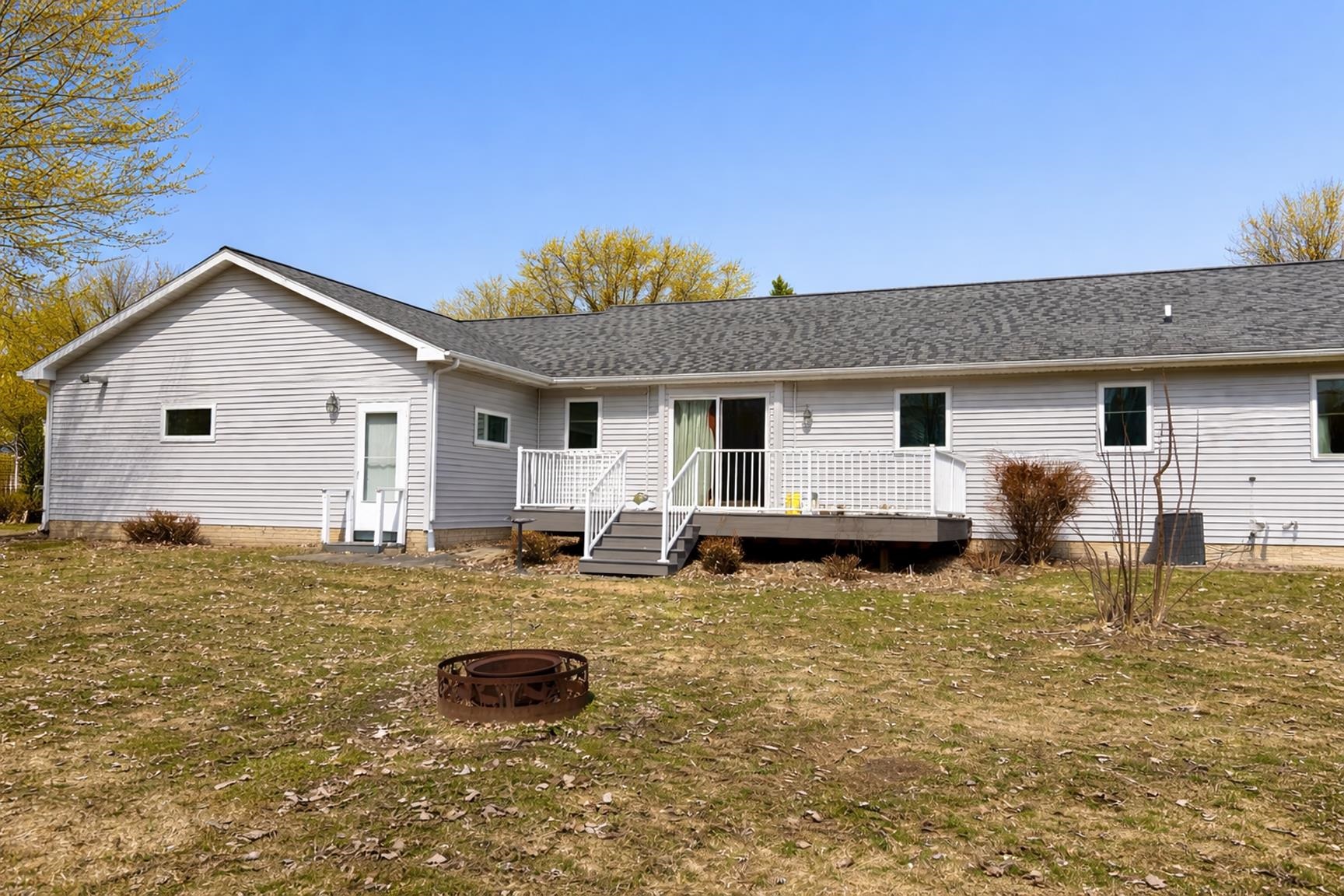308 W VIKING AVENUE, Dorchester, Wisconsin 54425, 3 Bedrooms Bedrooms, ,2 BathroomsBathrooms,Residential,For Sale,308 W VIKING AVENUE,22601249