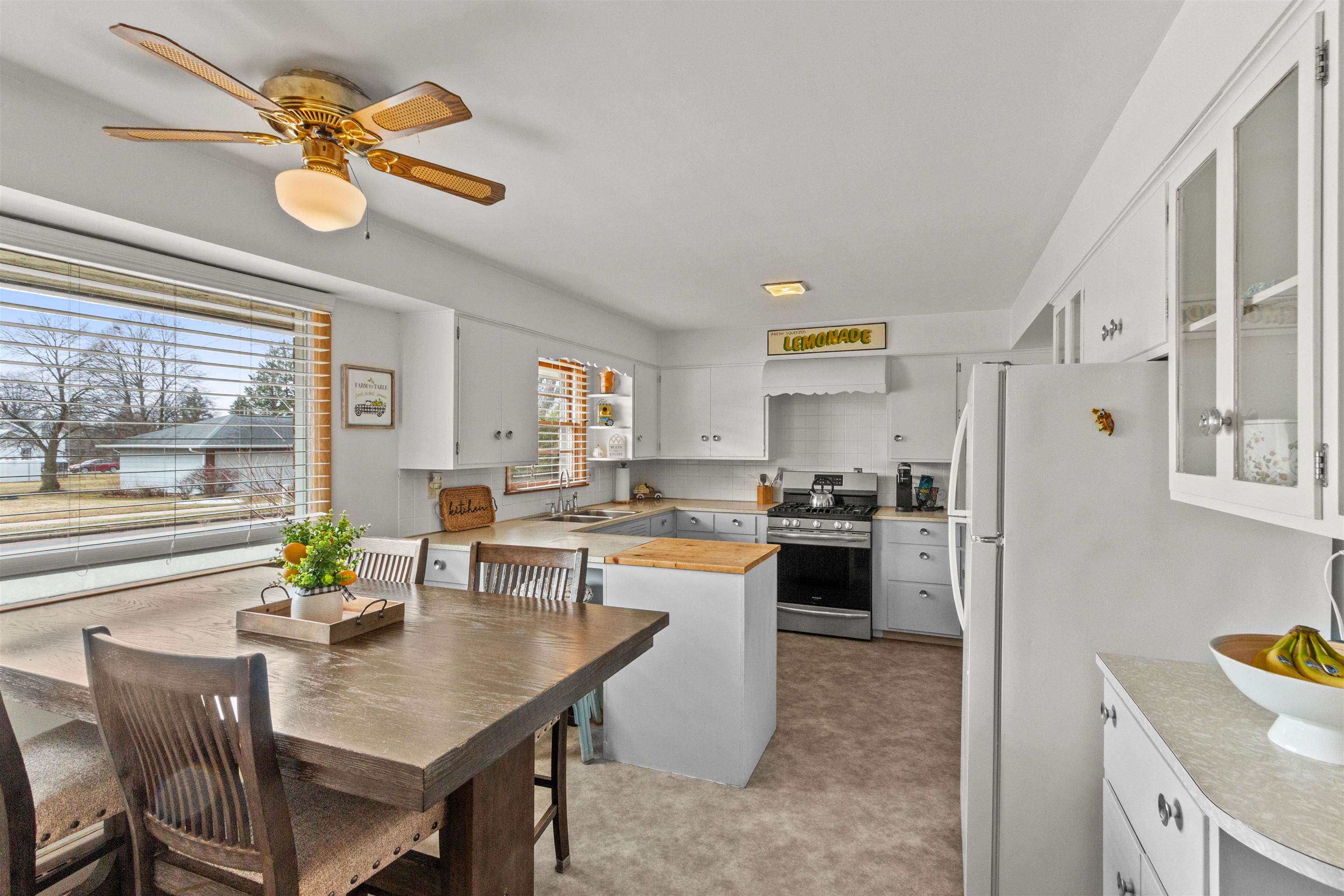 516 SIXTH AVENUE, Stevens Point, Wisconsin 54481, 3 Bedrooms Bedrooms, ,1 BathroomBathrooms,Residential,For Sale,516 SIXTH AVENUE,22601252