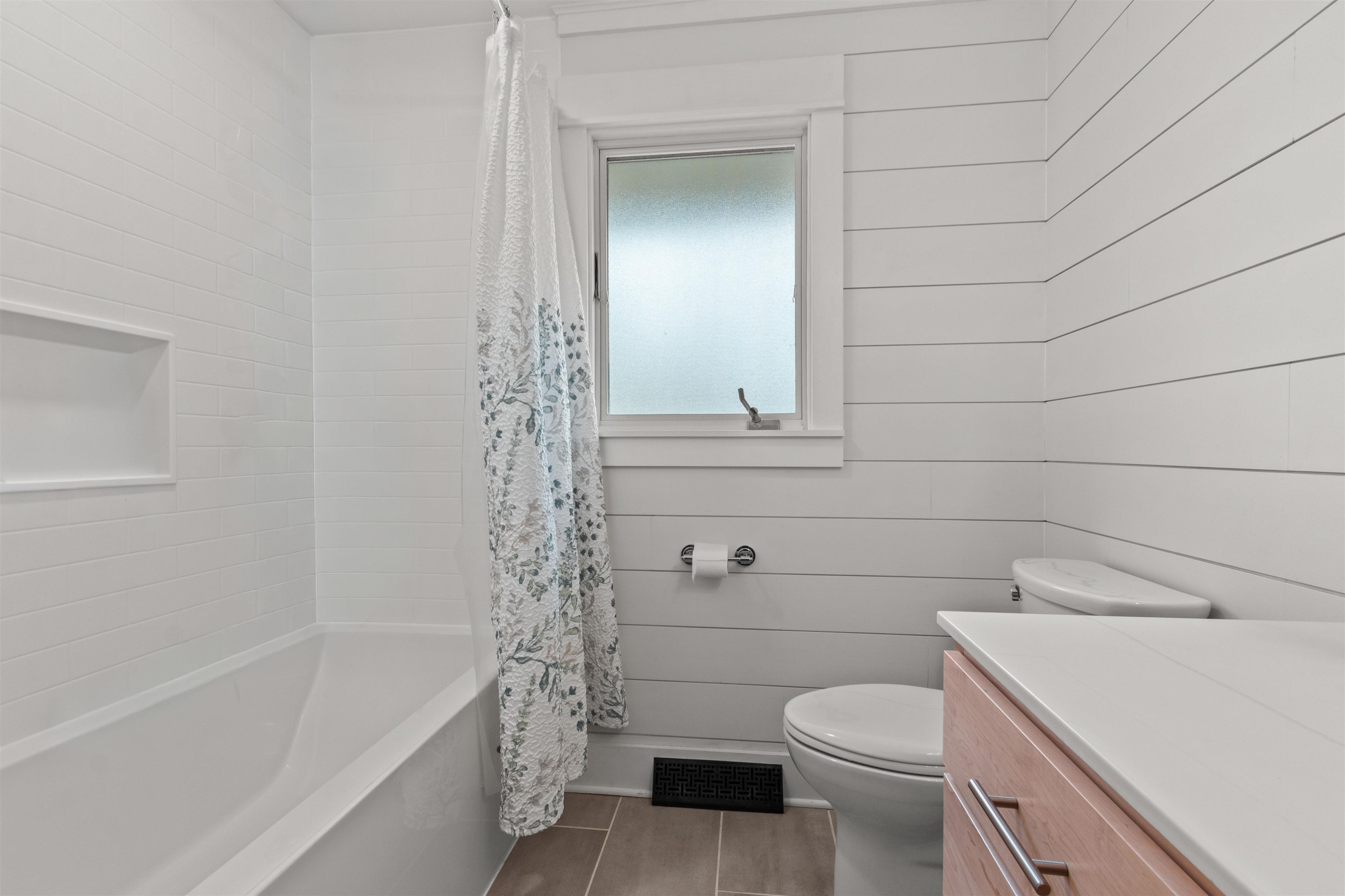 516 SIXTH AVENUE, Stevens Point, Wisconsin 54481, 3 Bedrooms Bedrooms, ,1 BathroomBathrooms,Residential,For Sale,516 SIXTH AVENUE,22601252
