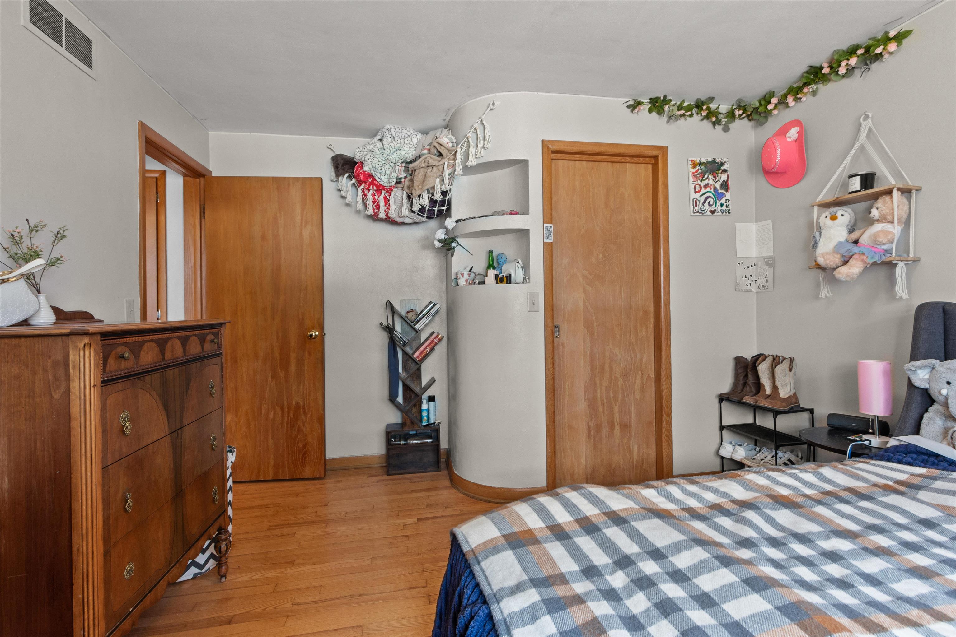516 SIXTH AVENUE, Stevens Point, Wisconsin 54481, 3 Bedrooms Bedrooms, ,1 BathroomBathrooms,Residential,For Sale,516 SIXTH AVENUE,22601252