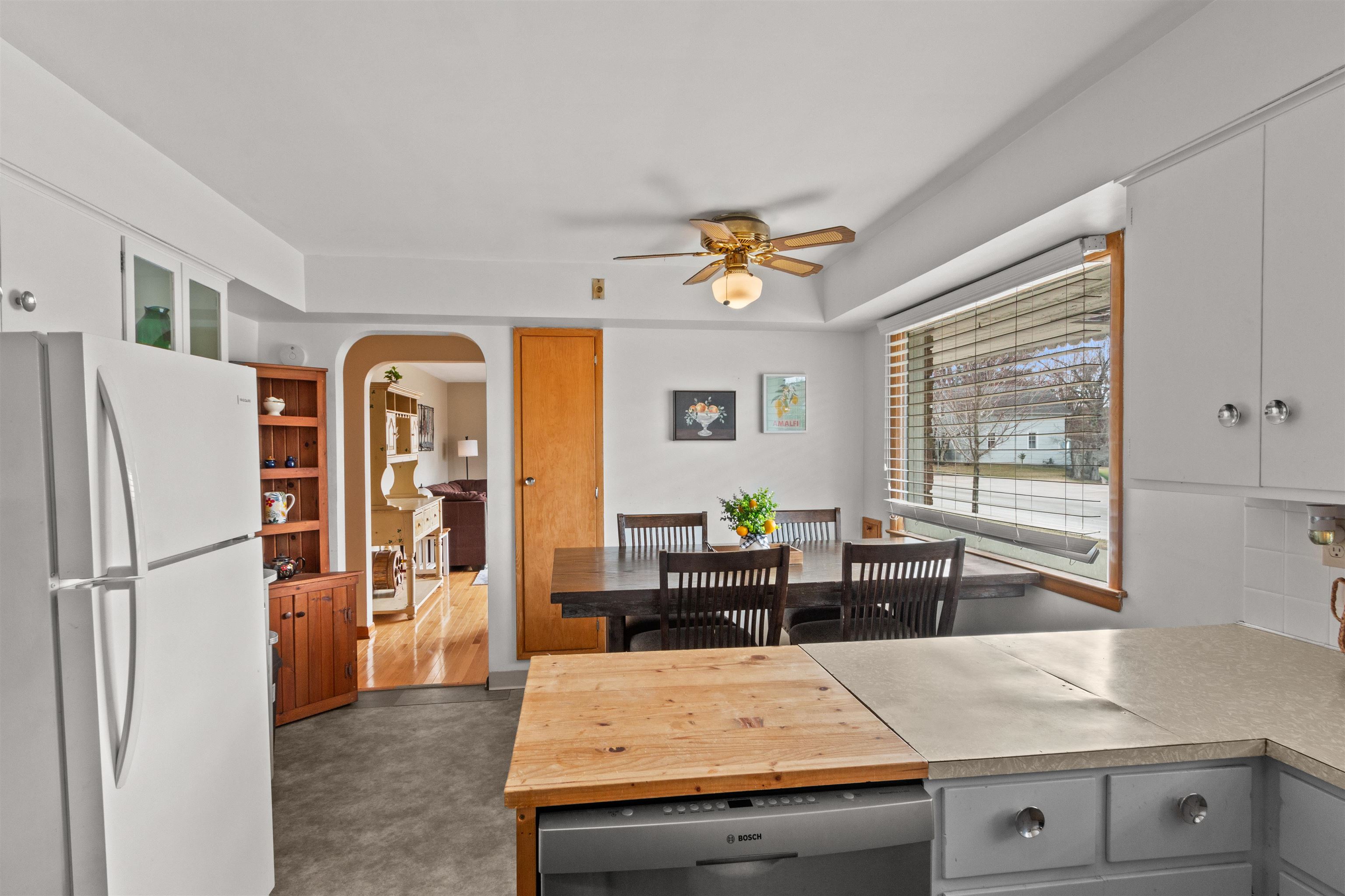 516 SIXTH AVENUE, Stevens Point, Wisconsin 54481, 3 Bedrooms Bedrooms, ,1 BathroomBathrooms,Residential,For Sale,516 SIXTH AVENUE,22601252