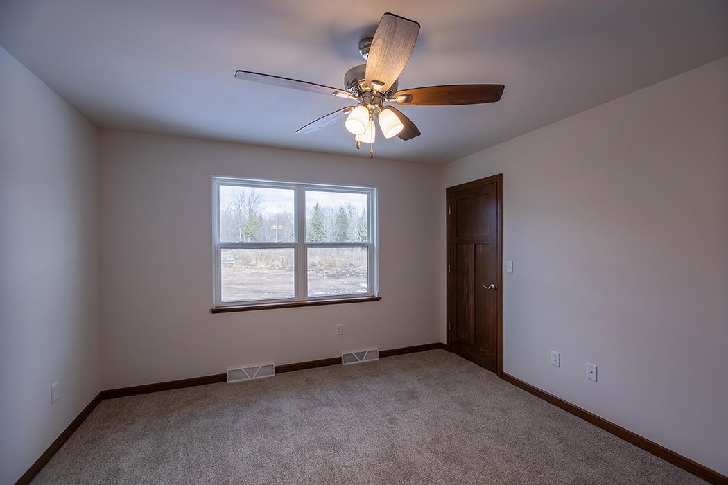 2200 S COTTONWOOD AVENUE, Marshfield, Wisconsin 54449, 3 Bedrooms Bedrooms, ,2 BathroomsBathrooms,Residential,For Sale,2200 S COTTONWOOD AVENUE,22601255