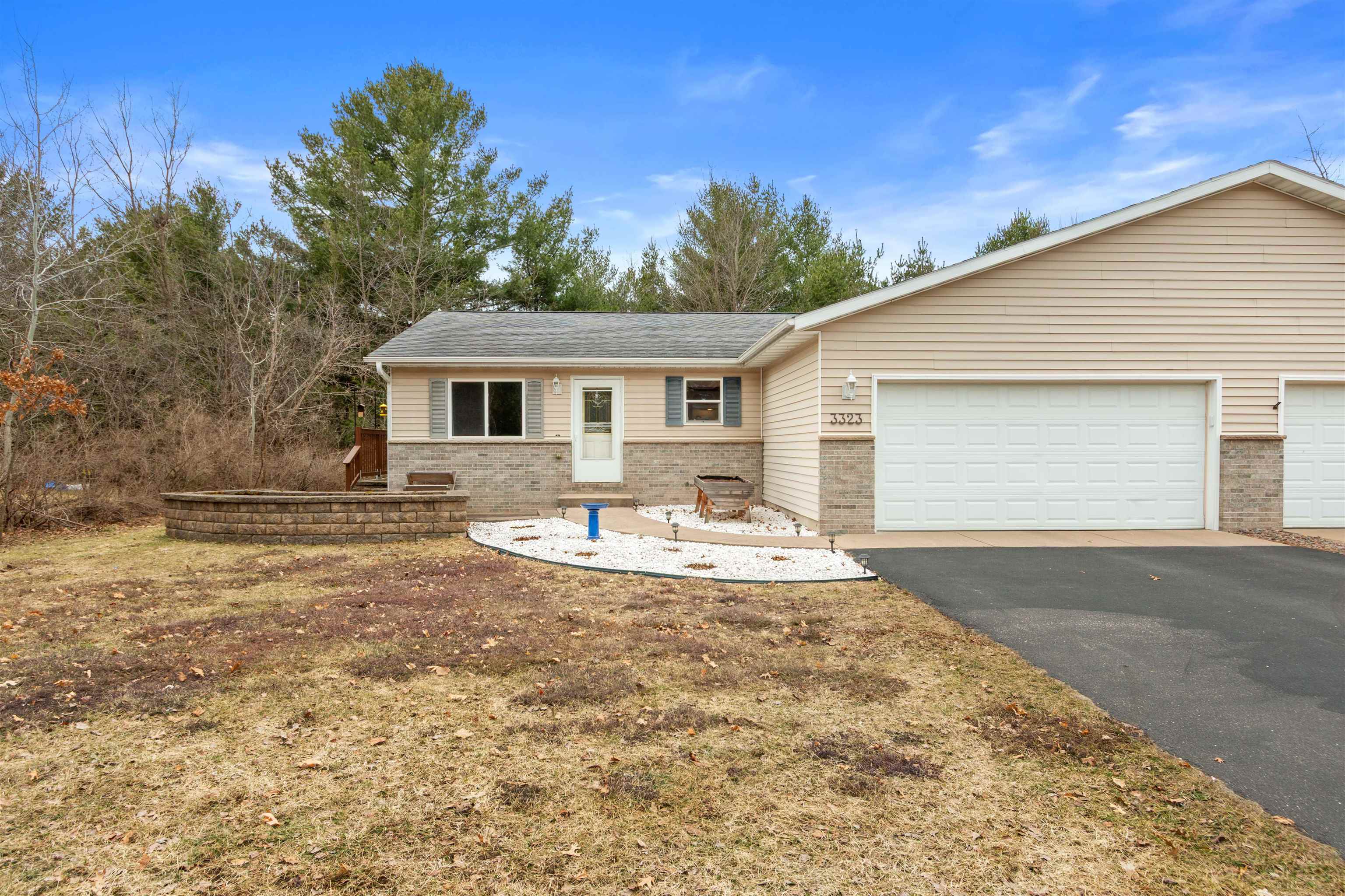 3323 ROSEWOOD DRIVE, Plover, Wisconsin 54467, 3 Bedrooms Bedrooms, ,2 BathroomsBathrooms,Residential,For Sale,3323 ROSEWOOD DRIVE,22601260