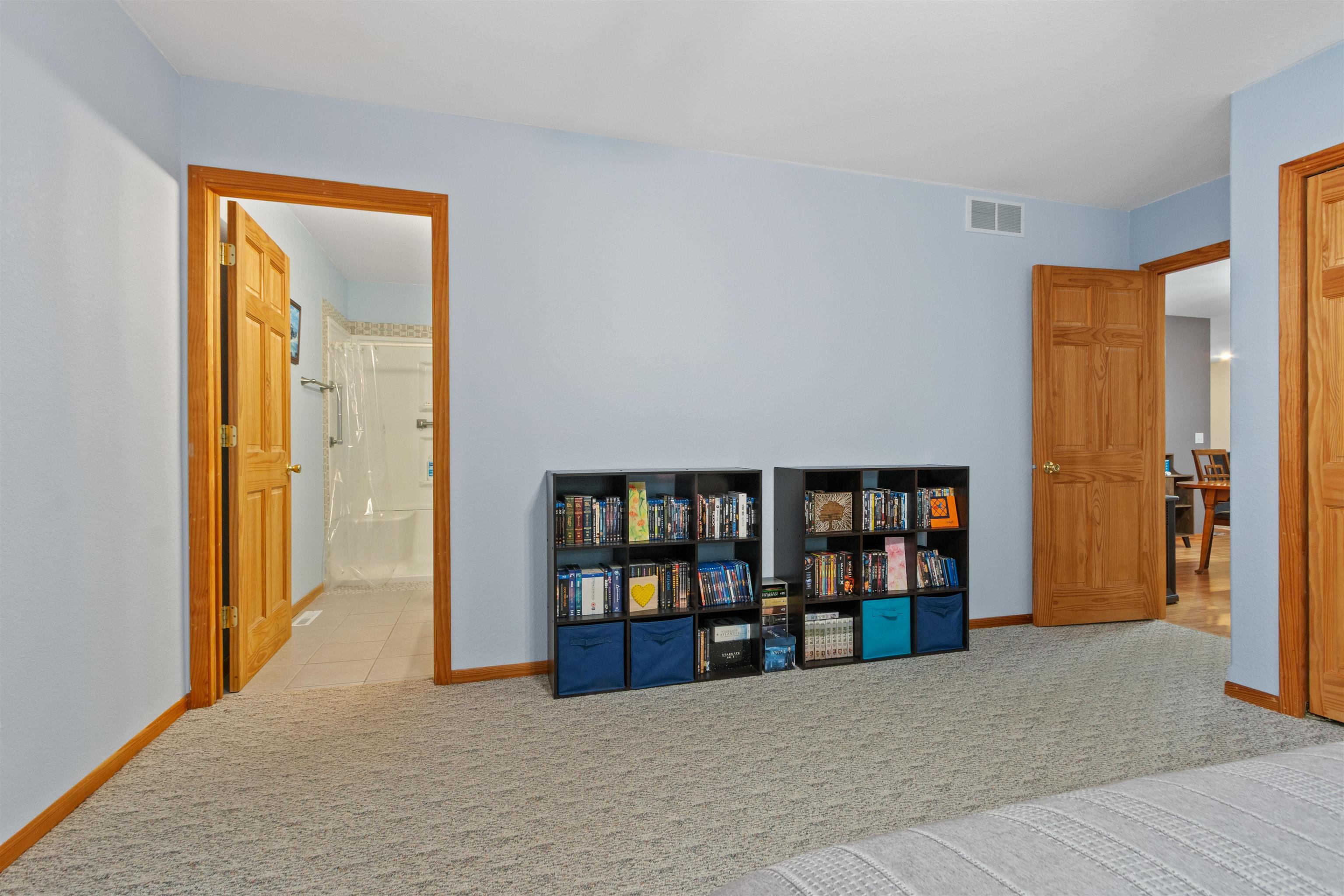 3323 ROSEWOOD DRIVE, Plover, Wisconsin 54467, 3 Bedrooms Bedrooms, ,2 BathroomsBathrooms,Residential,For Sale,3323 ROSEWOOD DRIVE,22601260