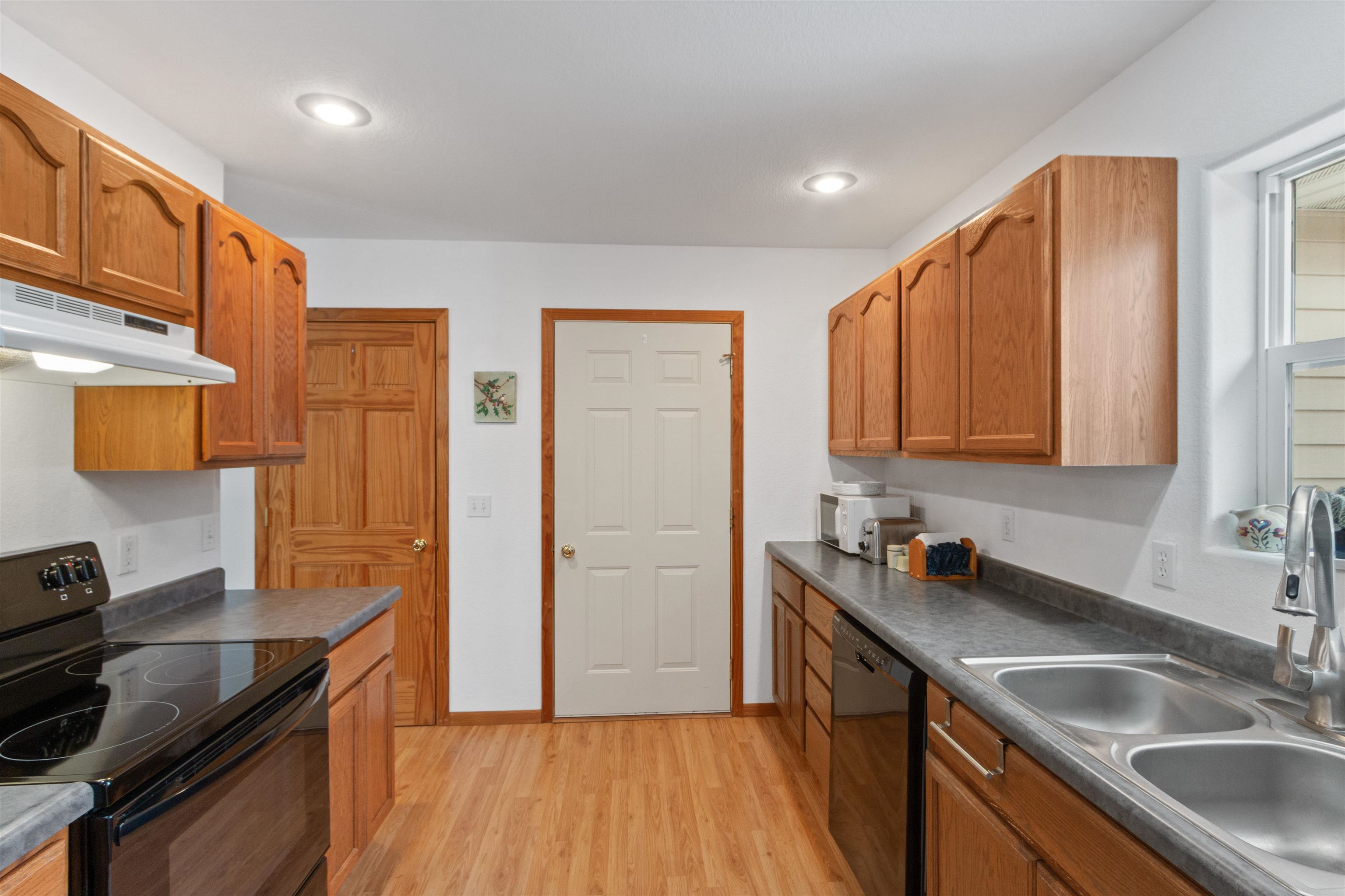 3323 ROSEWOOD DRIVE, Plover, Wisconsin 54467, 3 Bedrooms Bedrooms, ,2 BathroomsBathrooms,Residential,For Sale,3323 ROSEWOOD DRIVE,22601260