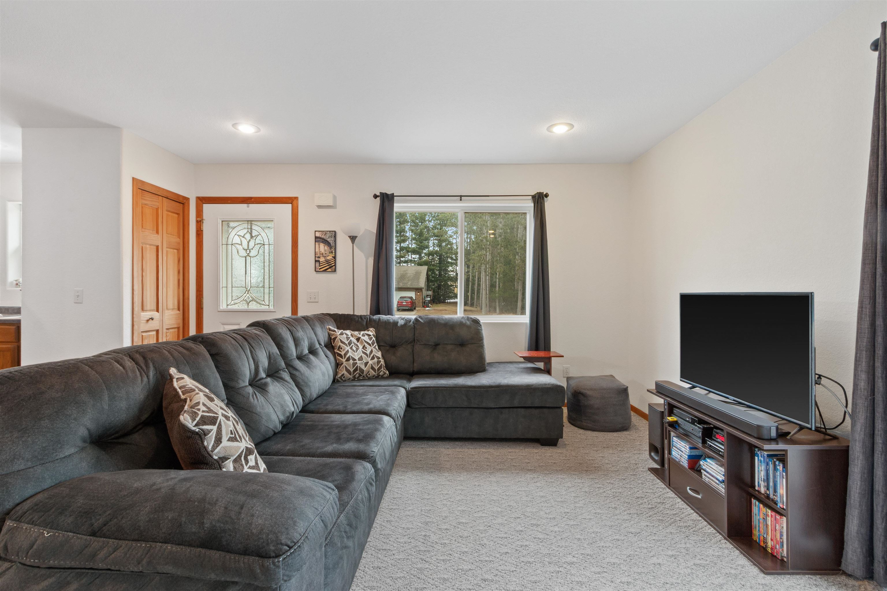 3323 ROSEWOOD DRIVE, Plover, Wisconsin 54467, 3 Bedrooms Bedrooms, ,2 BathroomsBathrooms,Residential,For Sale,3323 ROSEWOOD DRIVE,22601260