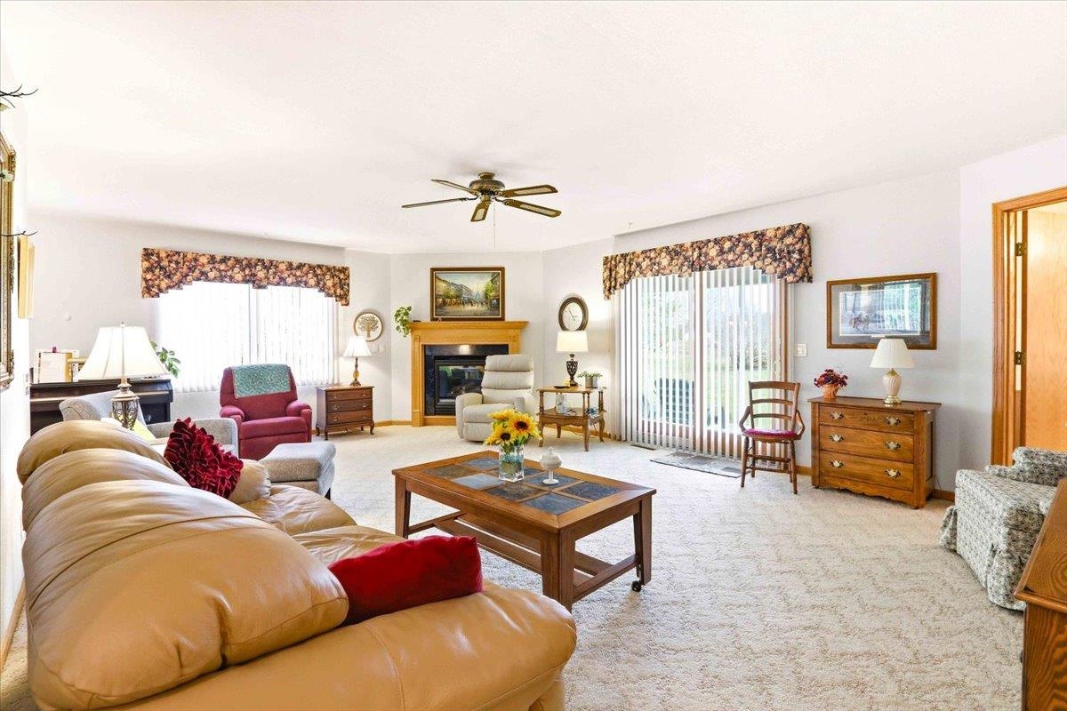4641 RIDGEVIEW COURT, Wisconsin Rapids, Wisconsin 54494, 2 Bedrooms Bedrooms, ,3 BathroomsBathrooms,Residential,For Sale,4641 RIDGEVIEW COURT,22601263
