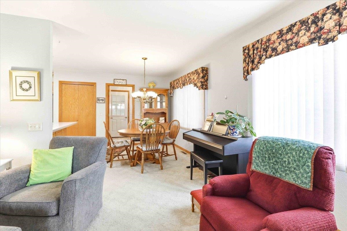 4641 RIDGEVIEW COURT, Wisconsin Rapids, Wisconsin 54494, 2 Bedrooms Bedrooms, ,3 BathroomsBathrooms,Residential,For Sale,4641 RIDGEVIEW COURT,22601263