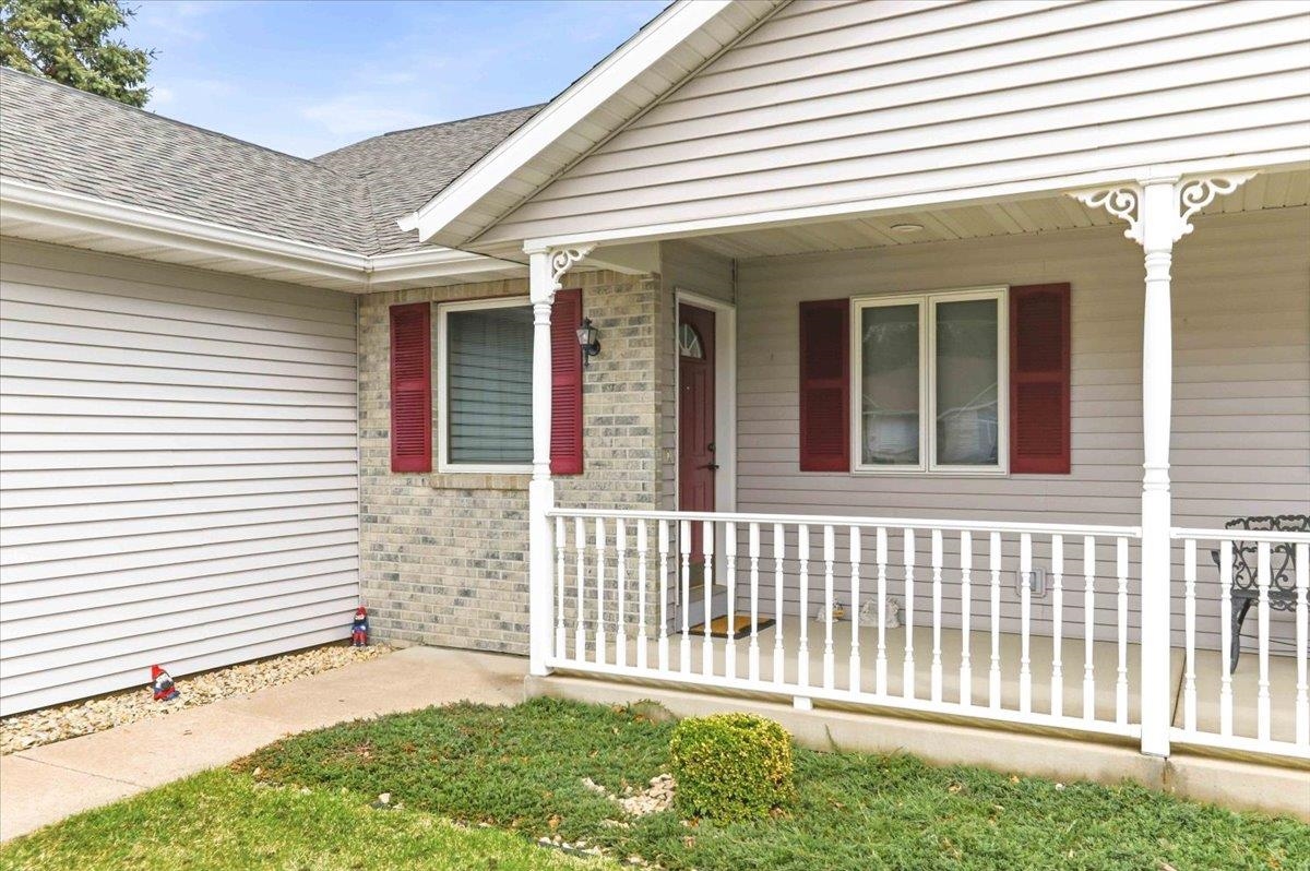 4641 RIDGEVIEW COURT, Wisconsin Rapids, Wisconsin 54494, 2 Bedrooms Bedrooms, ,3 BathroomsBathrooms,Residential,For Sale,4641 RIDGEVIEW COURT,22601263