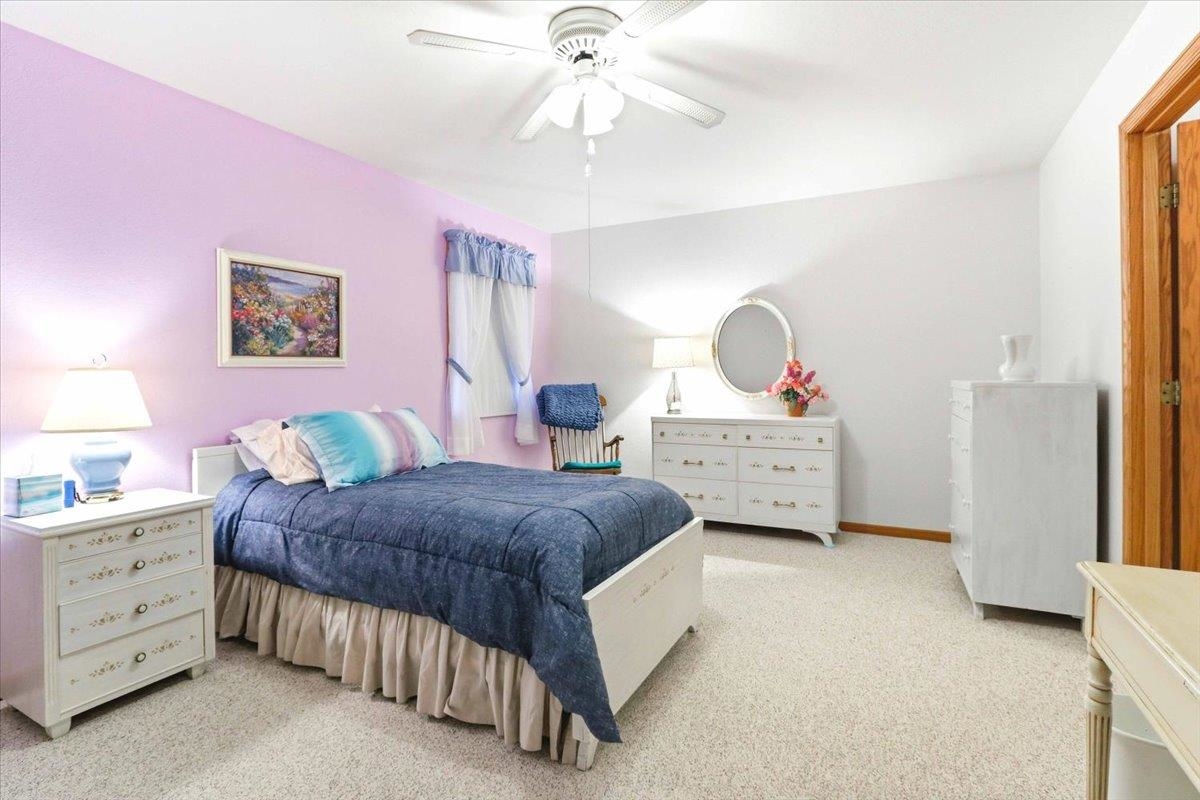 4641 RIDGEVIEW COURT, Wisconsin Rapids, Wisconsin 54494, 2 Bedrooms Bedrooms, ,3 BathroomsBathrooms,Residential,For Sale,4641 RIDGEVIEW COURT,22601263