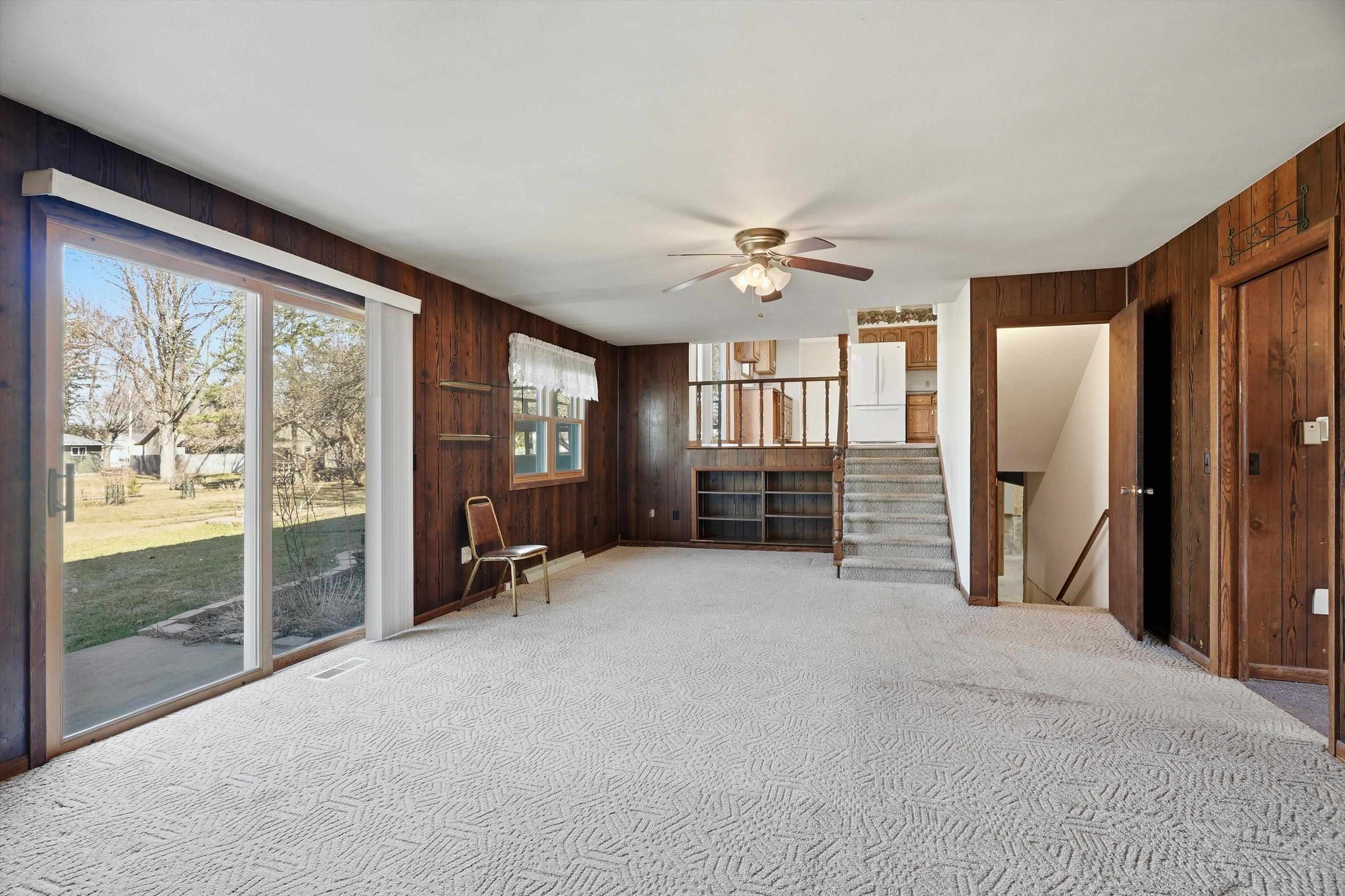 1906 S CEDAR AVENUE, Marshfield, Wisconsin 54449, 4 Bedrooms Bedrooms, ,2 BathroomsBathrooms,Residential,For Sale,1906 S CEDAR AVENUE,22601275