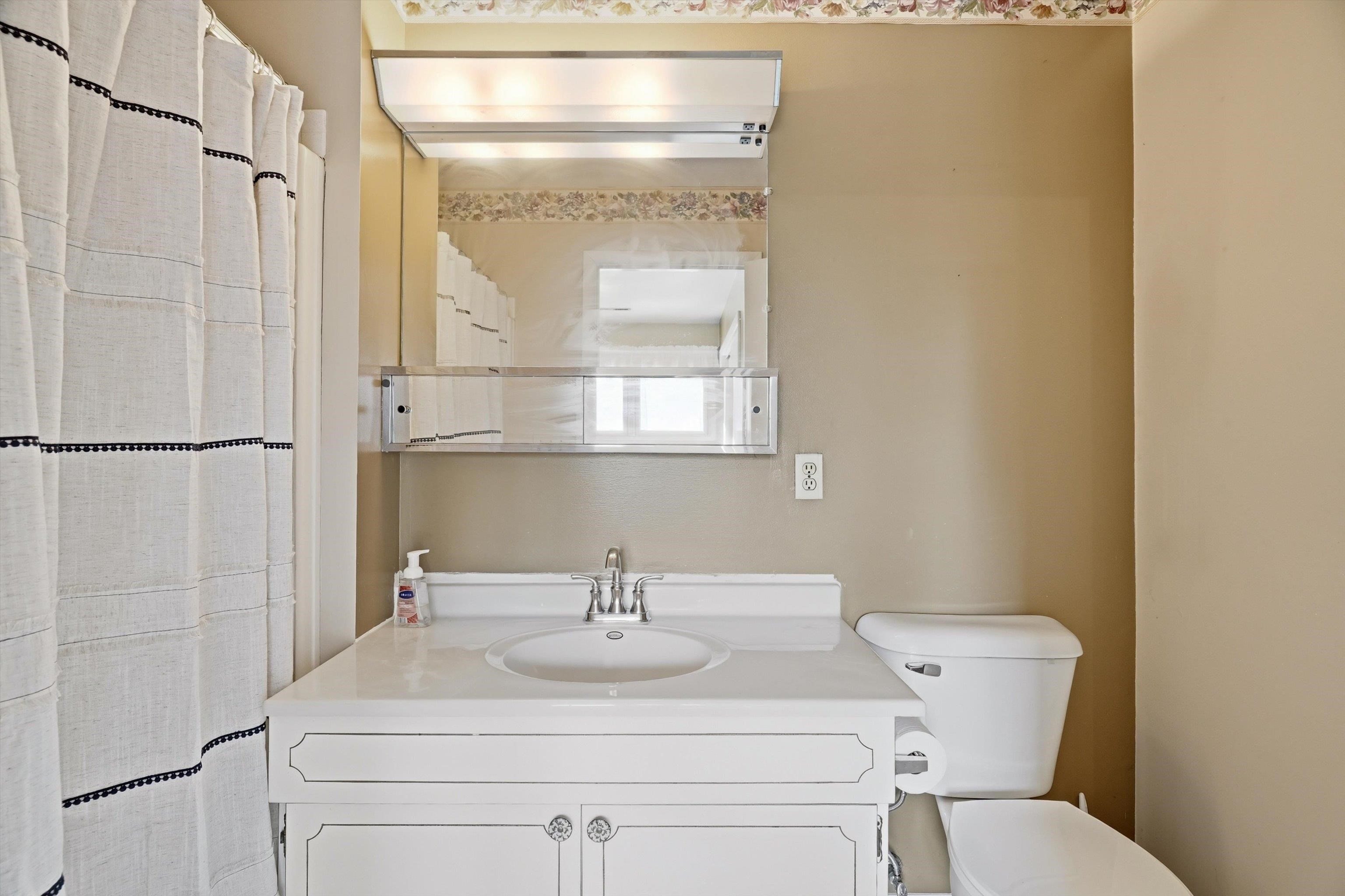 1906 S CEDAR AVENUE, Marshfield, Wisconsin 54449, 4 Bedrooms Bedrooms, ,2 BathroomsBathrooms,Residential,For Sale,1906 S CEDAR AVENUE,22601275