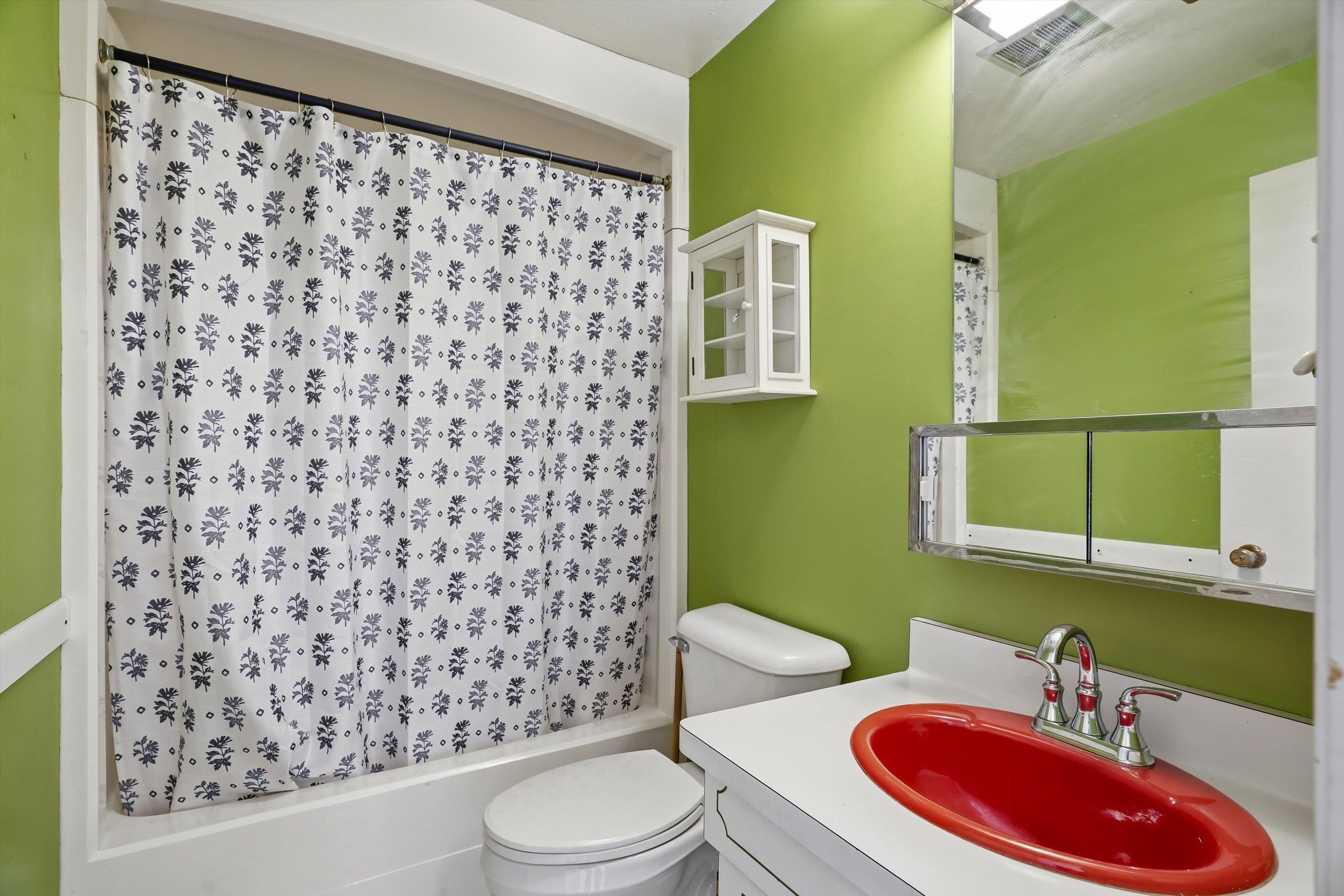 1906 S CEDAR AVENUE, Marshfield, Wisconsin 54449, 4 Bedrooms Bedrooms, ,2 BathroomsBathrooms,Residential,For Sale,1906 S CEDAR AVENUE,22601275