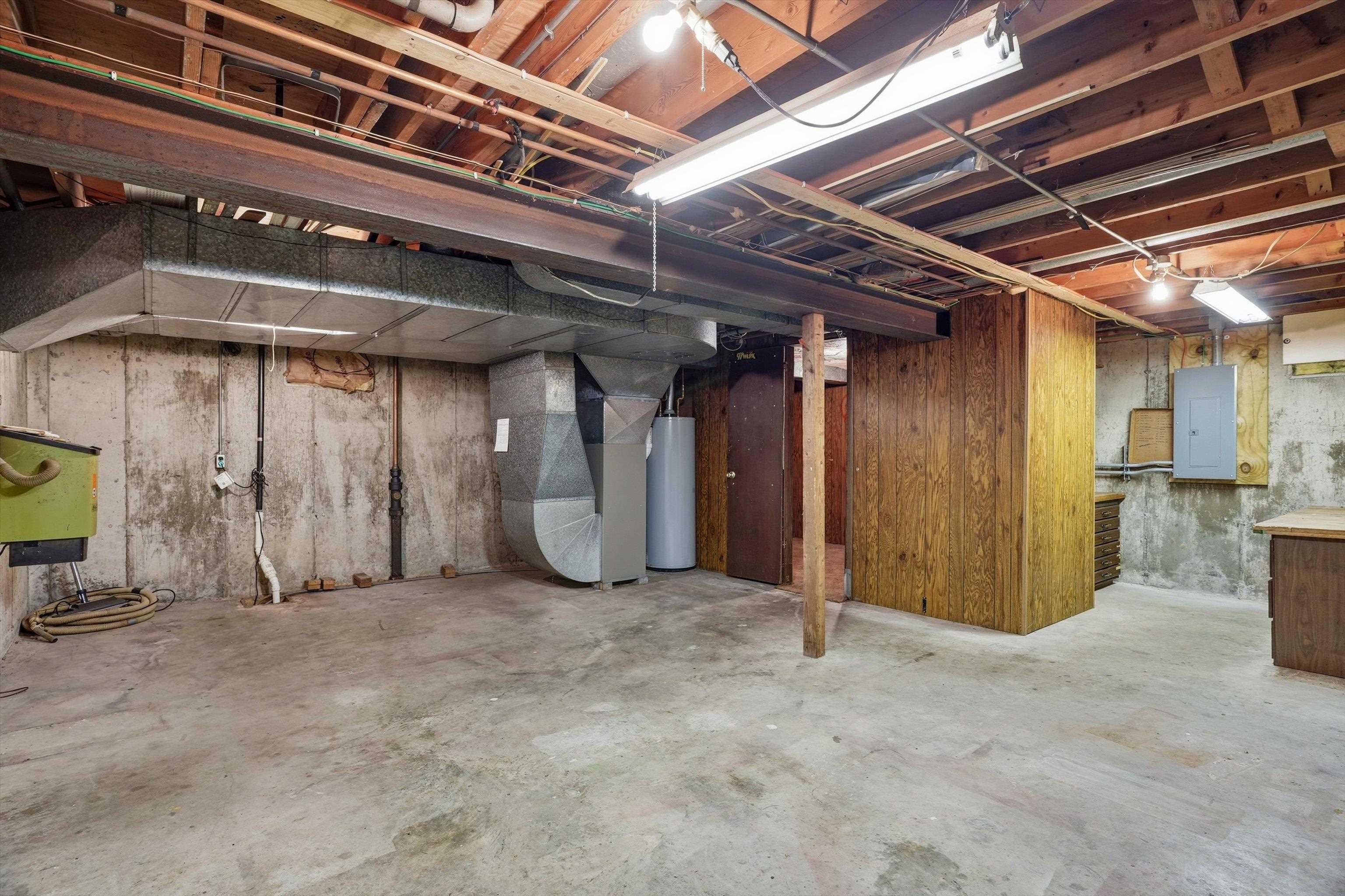 1906 S CEDAR AVENUE, Marshfield, Wisconsin 54449, 4 Bedrooms Bedrooms, ,2 BathroomsBathrooms,Residential,For Sale,1906 S CEDAR AVENUE,22601275