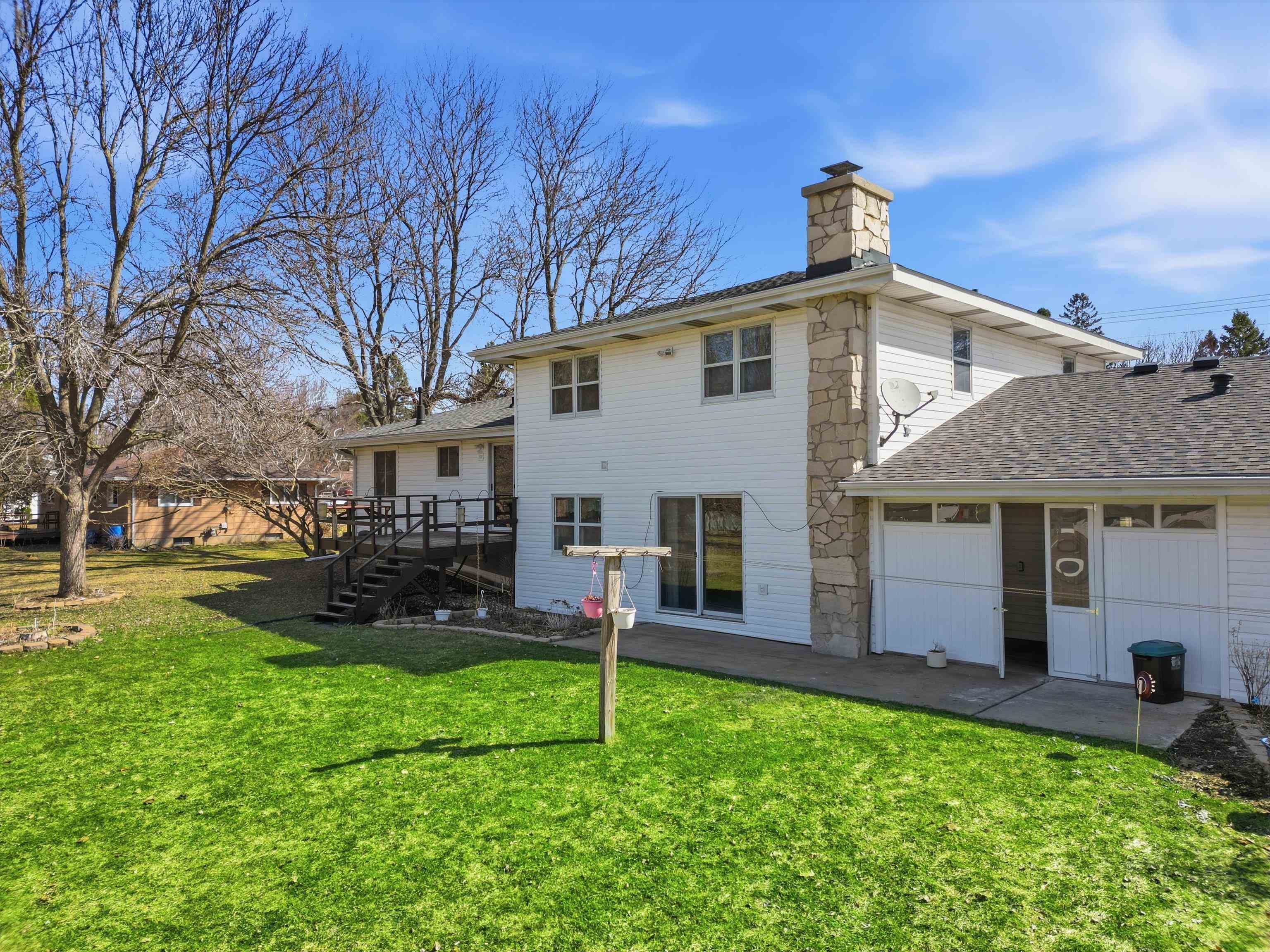 1906 S CEDAR AVENUE, Marshfield, Wisconsin 54449, 4 Bedrooms Bedrooms, ,2 BathroomsBathrooms,Residential,For Sale,1906 S CEDAR AVENUE,22601275