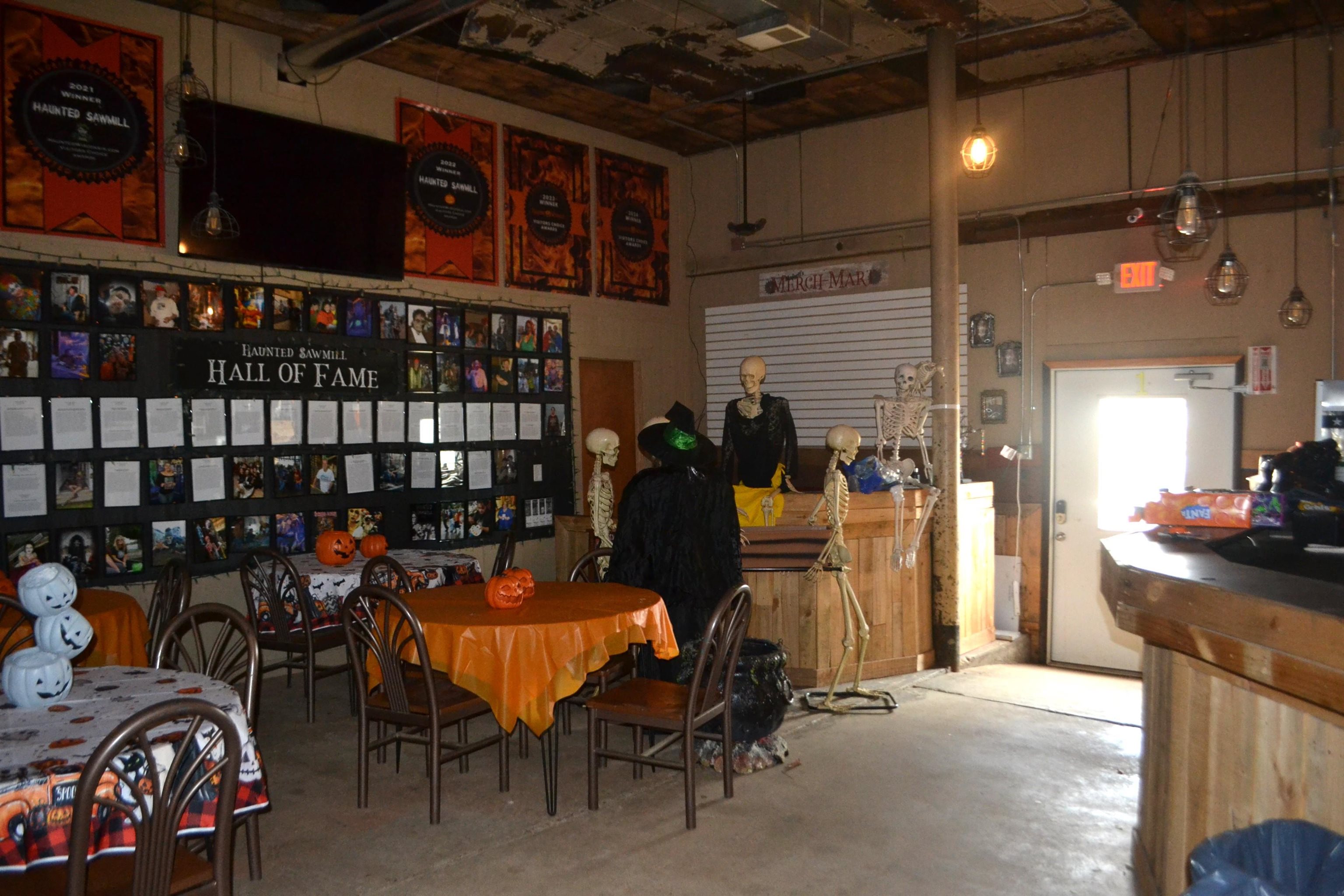 700 HENDRICKS STREET, Merrill, Wisconsin 54452, ,Commercial/industrial,For Sale,700 HENDRICKS STREET,22601276
