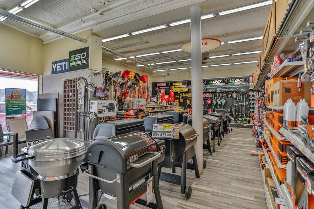 920-924 E MAIN STREET, Merrill, Wisconsin 54452, ,Commercial/industrial,For Sale,920-924 E MAIN STREET,22601277