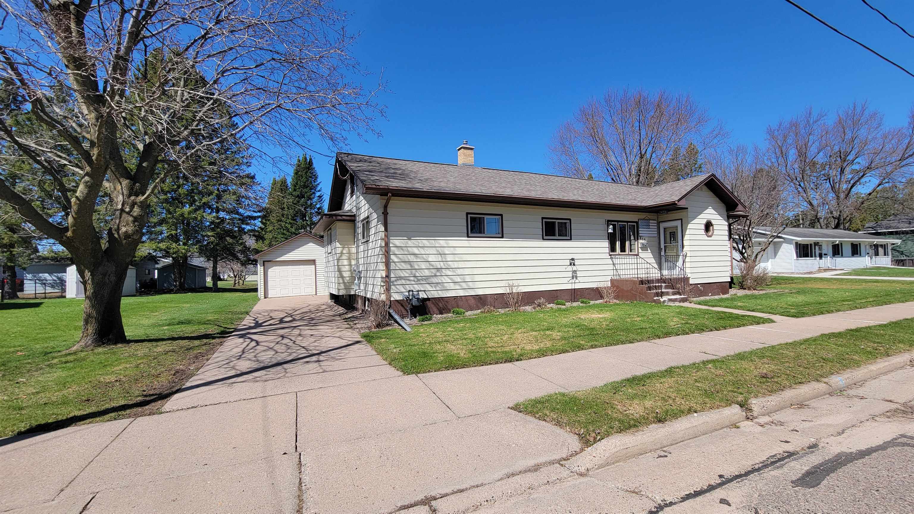 418 HOGAN STREET, Antigo, Wisconsin 54409, 3 Bedrooms Bedrooms, ,2 BathroomsBathrooms,Residential,For Sale,418 HOGAN STREET,22601279