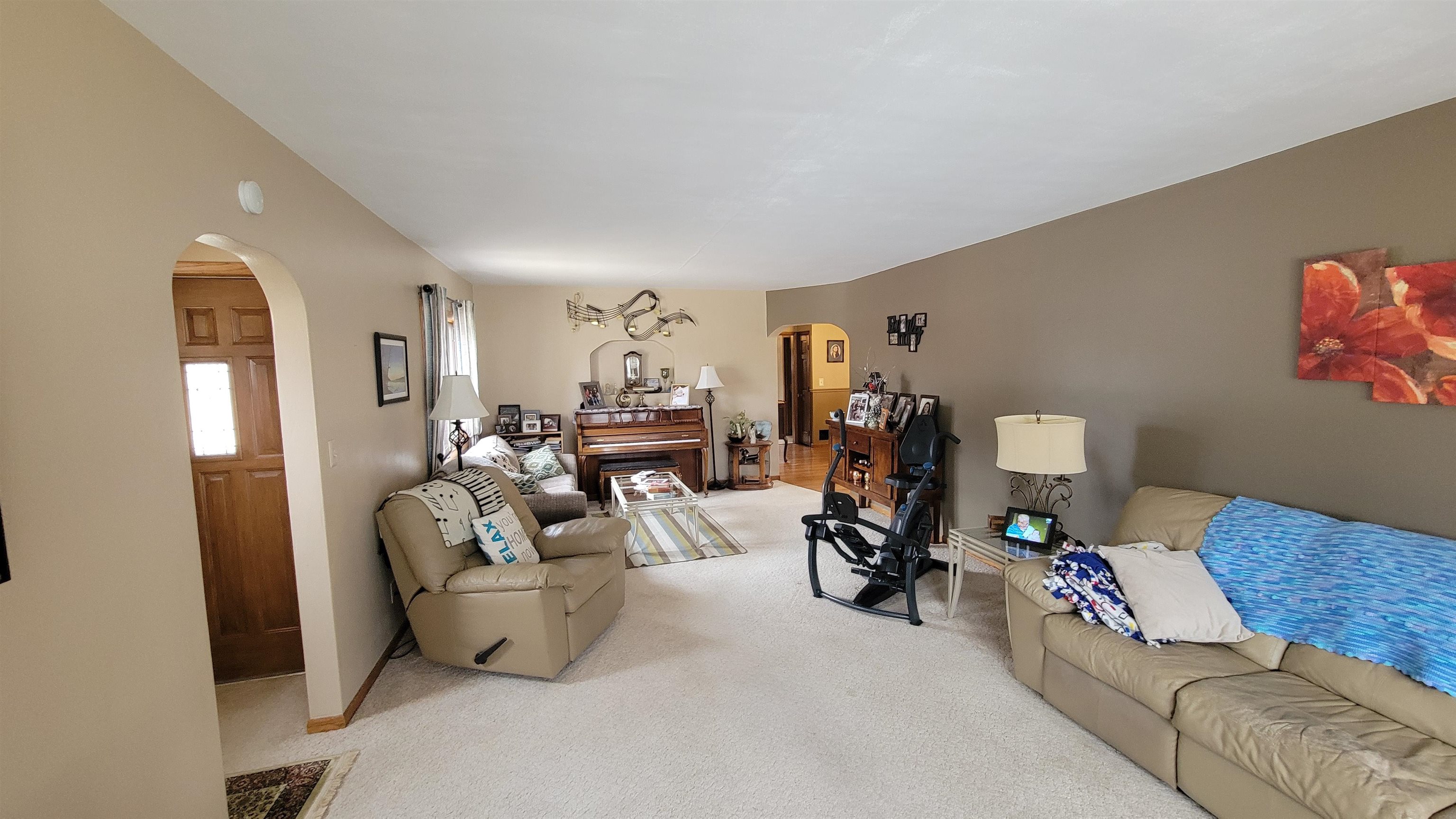 418 HOGAN STREET, Antigo, Wisconsin 54409, 3 Bedrooms Bedrooms, ,2 BathroomsBathrooms,Residential,For Sale,418 HOGAN STREET,22601279