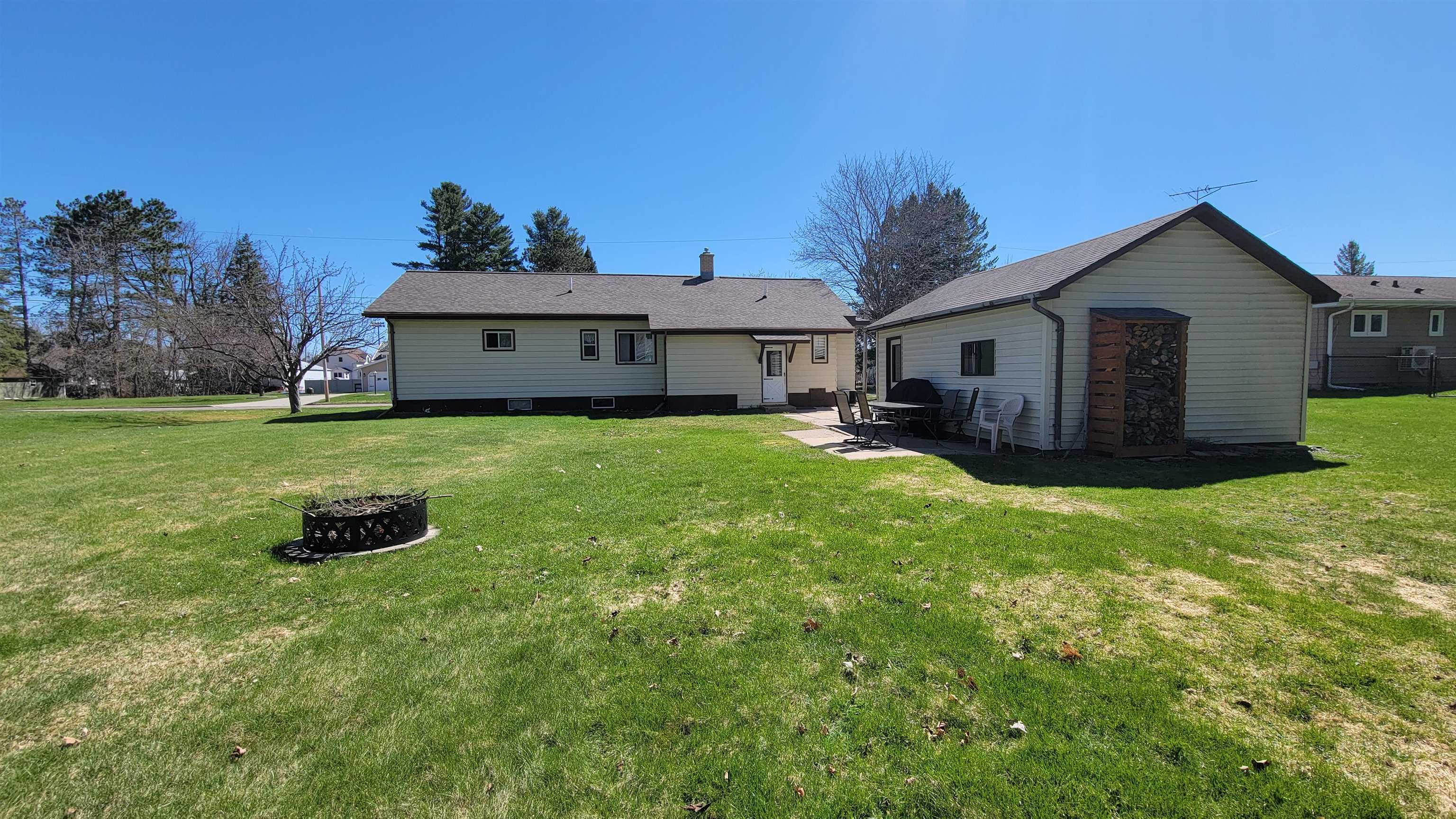 418 HOGAN STREET, Antigo, Wisconsin 54409, 3 Bedrooms Bedrooms, ,2 BathroomsBathrooms,Residential,For Sale,418 HOGAN STREET,22601279