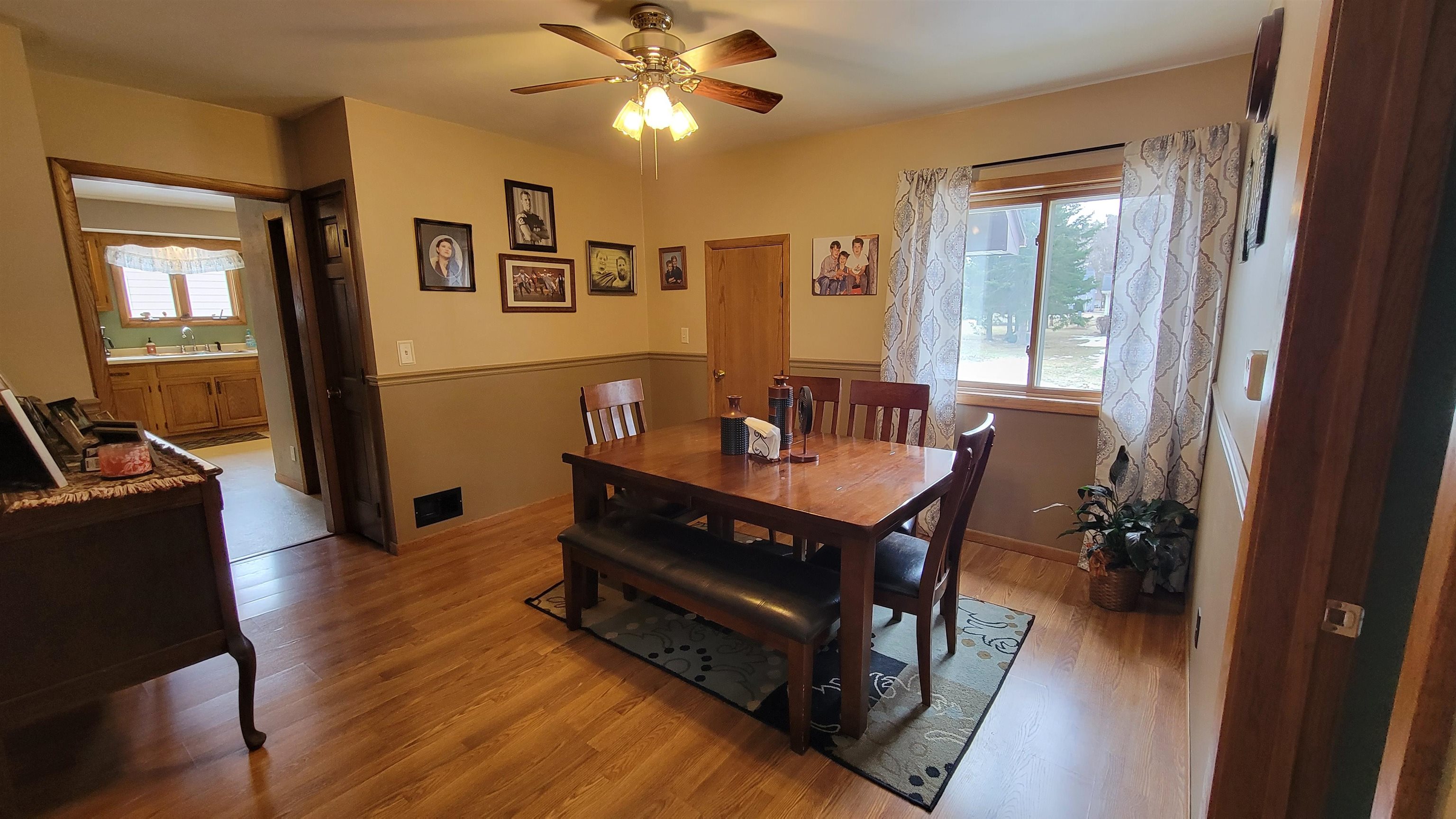 418 HOGAN STREET, Antigo, Wisconsin 54409, 3 Bedrooms Bedrooms, ,2 BathroomsBathrooms,Residential,For Sale,418 HOGAN STREET,22601279