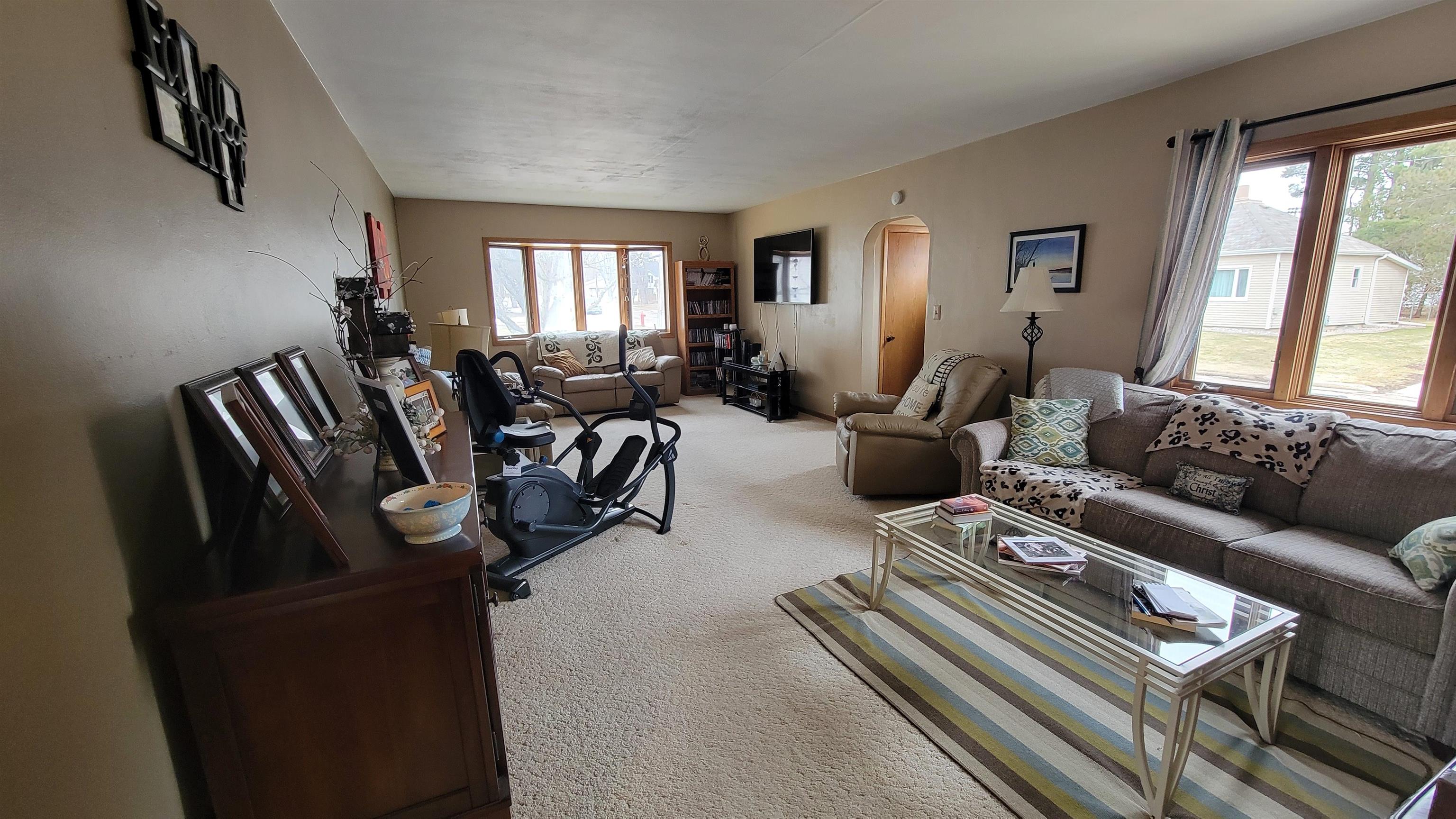 418 HOGAN STREET, Antigo, Wisconsin 54409, 3 Bedrooms Bedrooms, ,2 BathroomsBathrooms,Residential,For Sale,418 HOGAN STREET,22601279